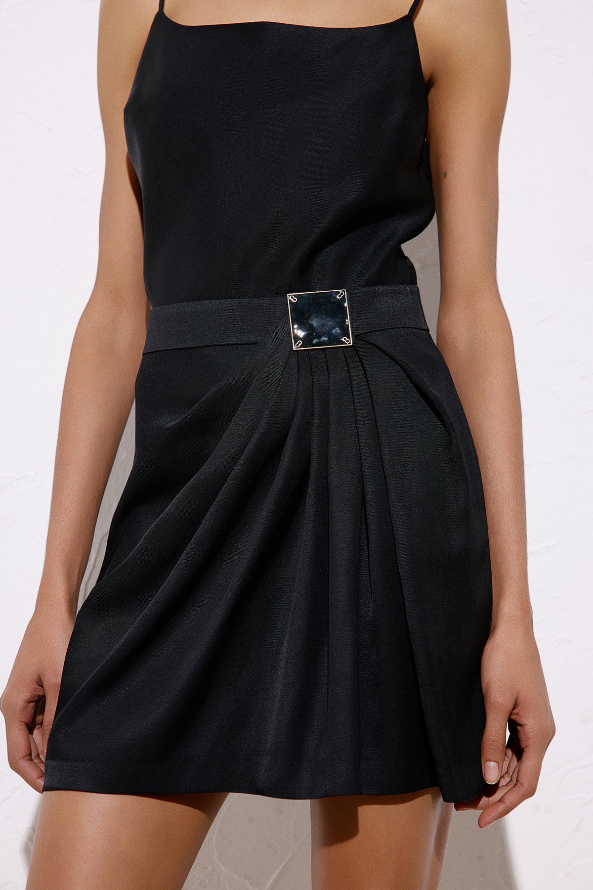 Accessory Detailed Mini Skirt