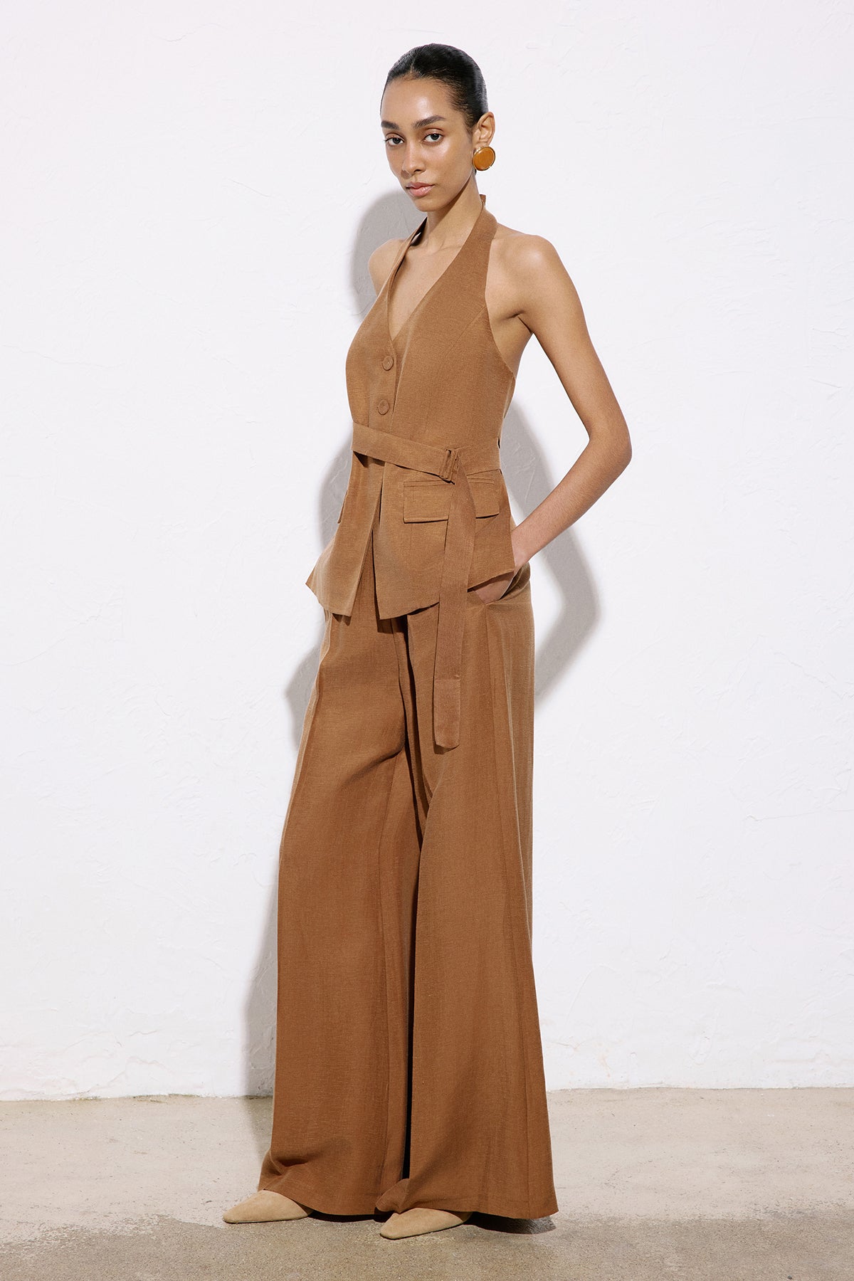 Back Cut-Out Linen Blend Vest