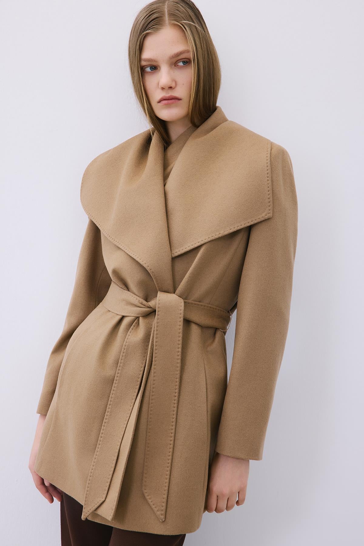 Cashmere Coat with Wide Collar and Belt