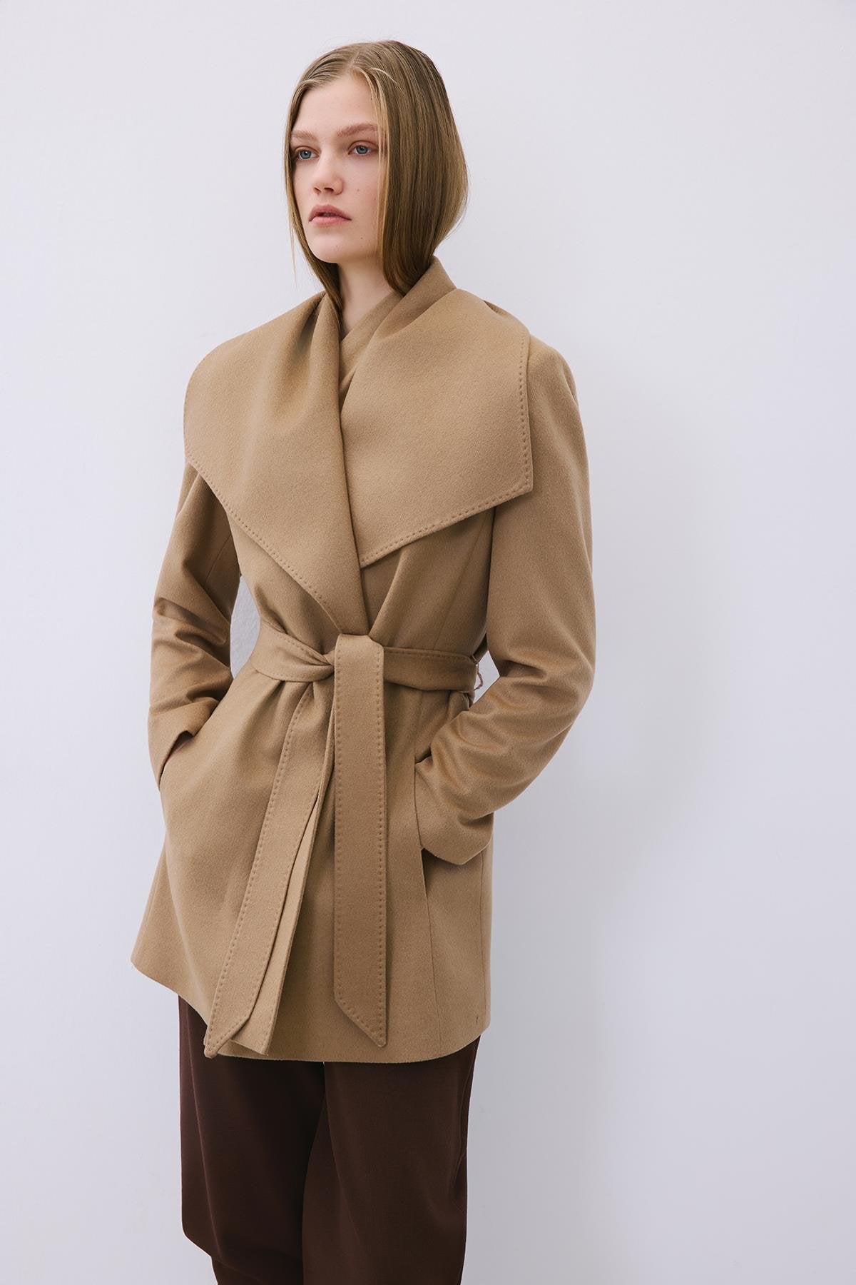 Cashmere Coat with Wide Collar and Belt