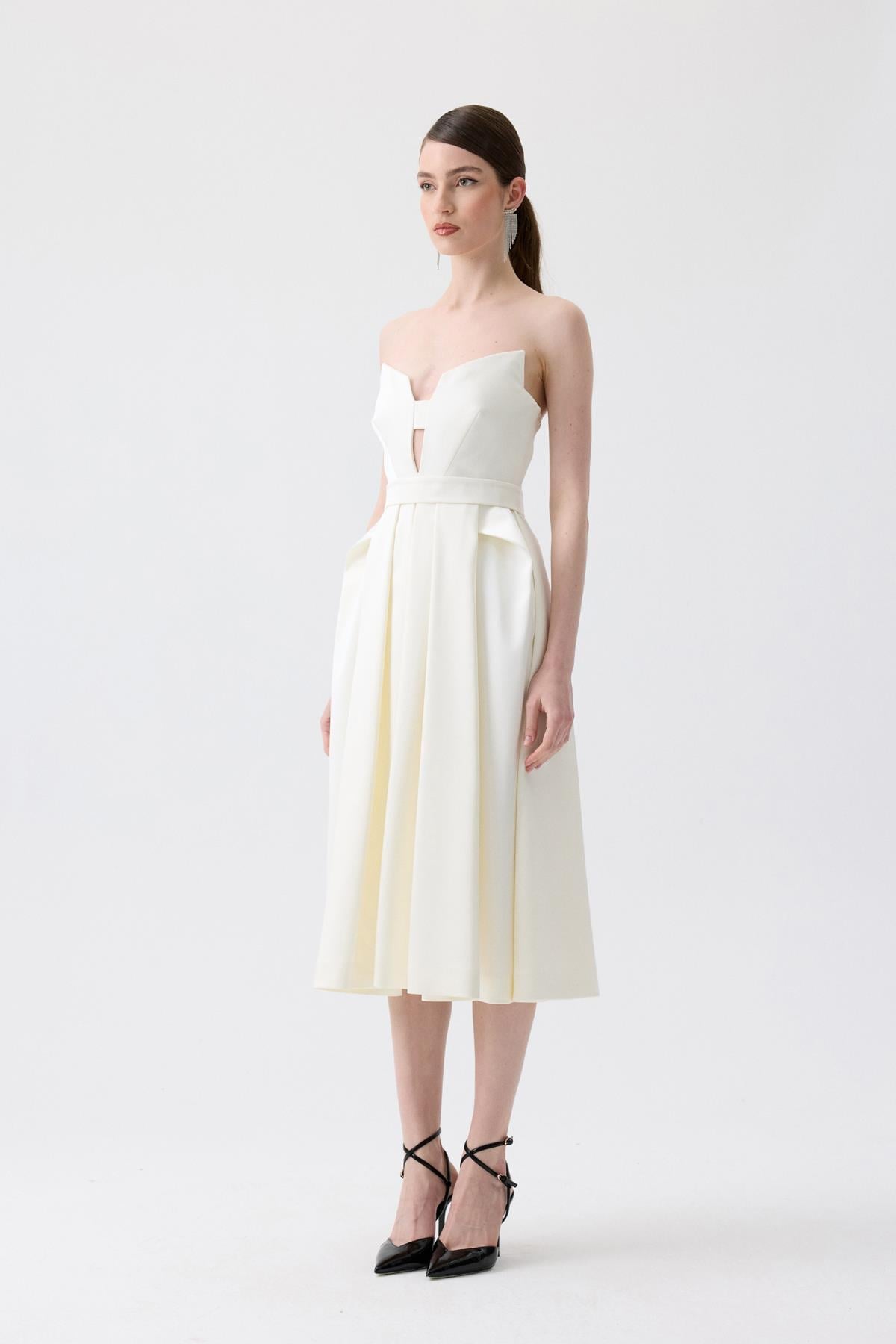 Chest Cut-Out Midi Dress