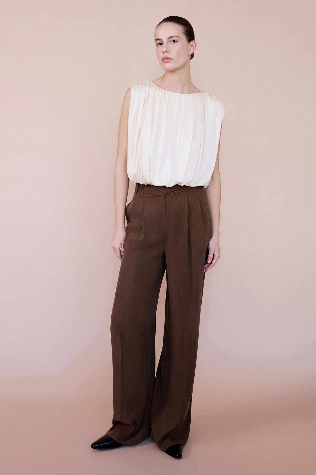 Crew Neck Knitted Tobacco Blouse