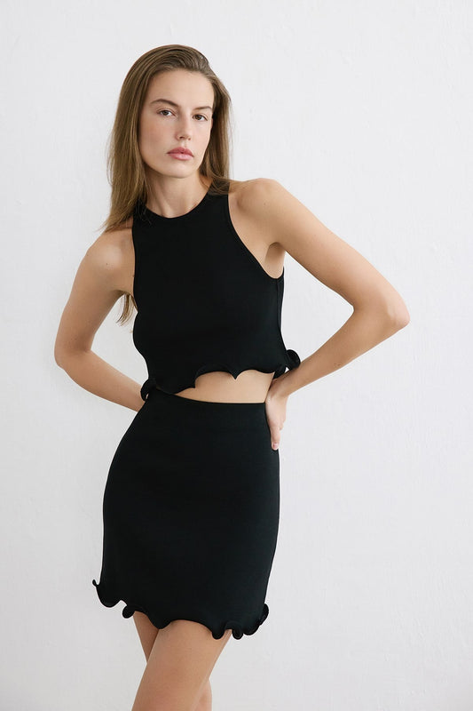 Crew Neck Sleeveless Crop Knit Blouse