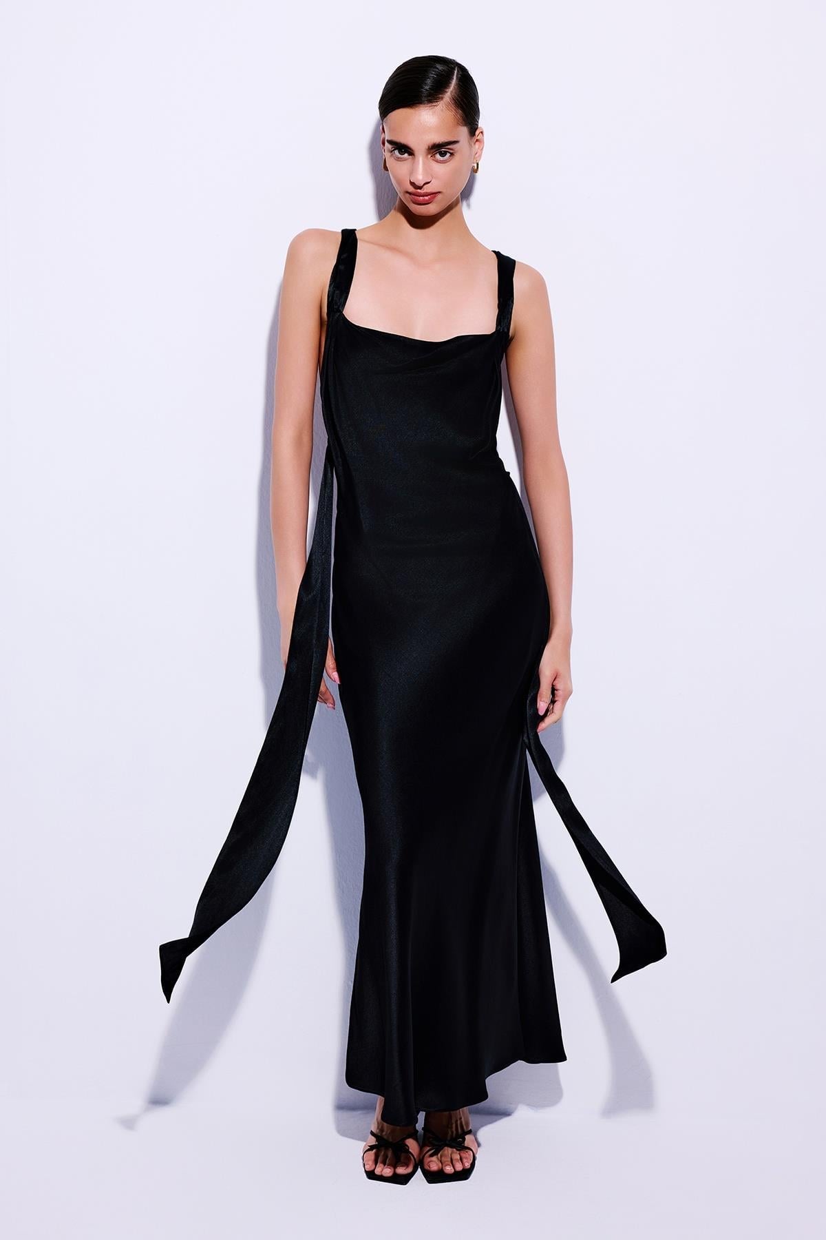 Cross Back Detailed Midi Dress