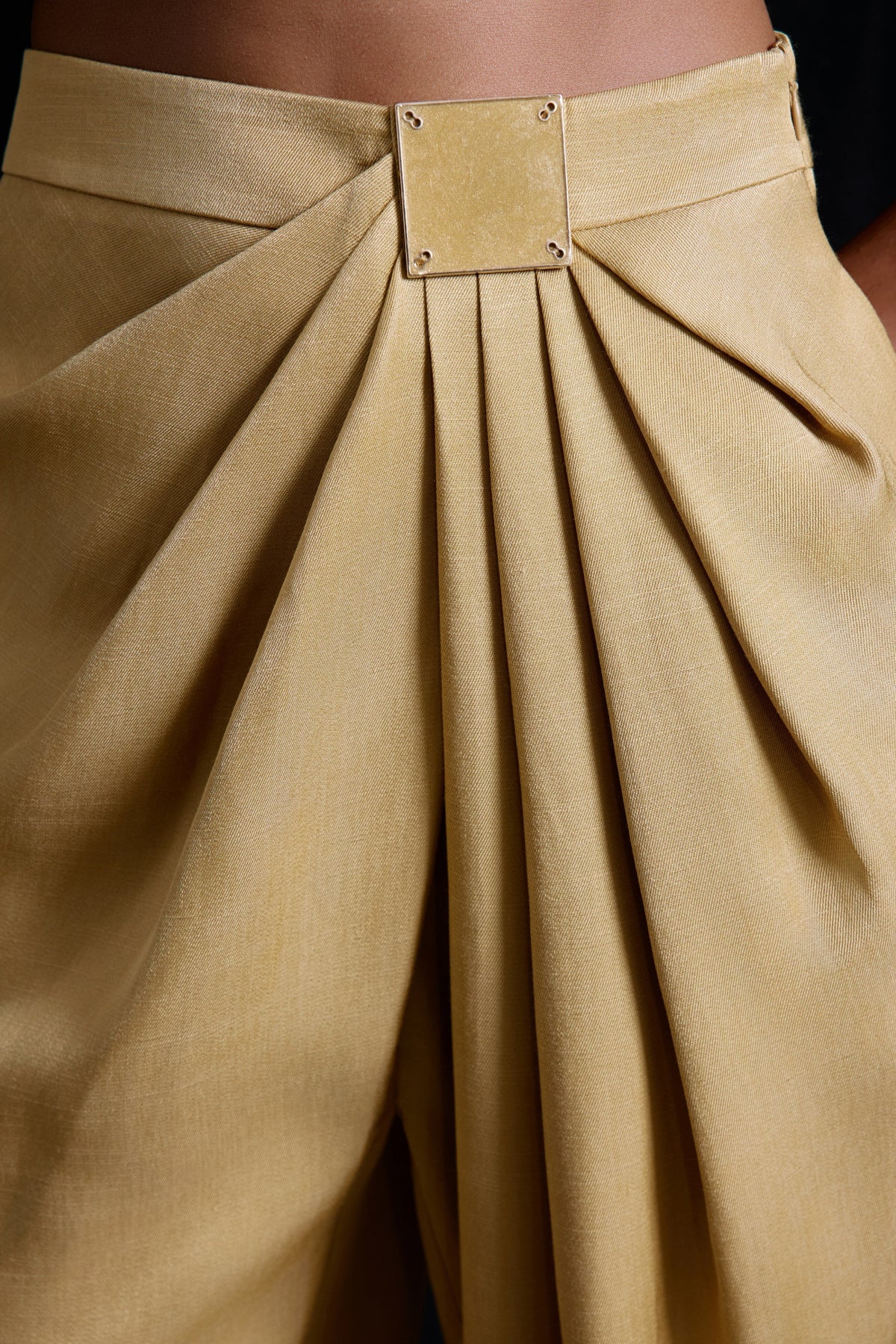 Front Pleated Linen Blend Trousers