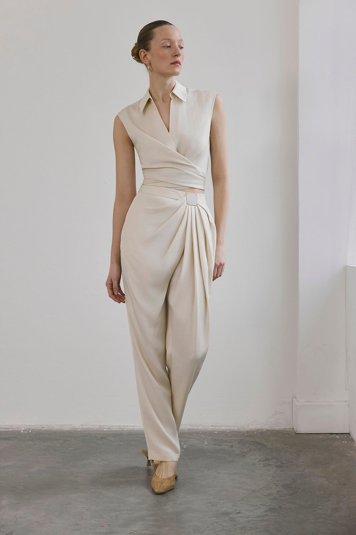 Front Pleated Linen Blend Trousers