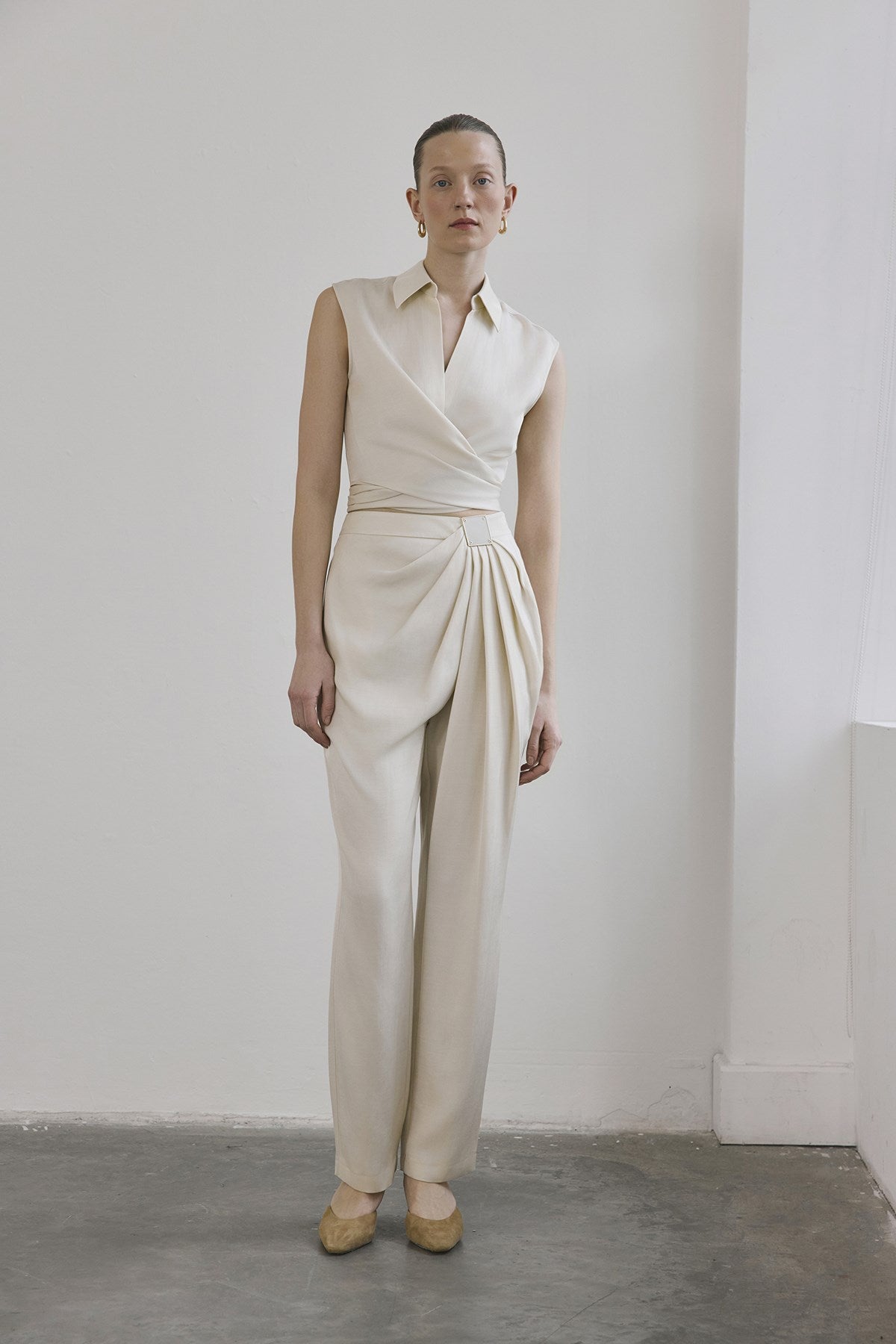 Front Pleated Linen Blend Trousers