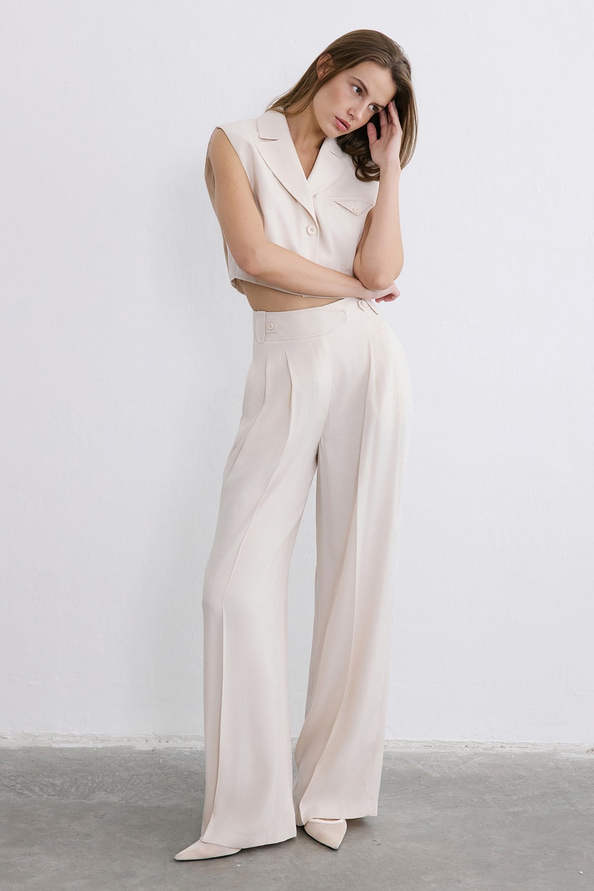 High Waist Wide Leg Pleated Trousers
