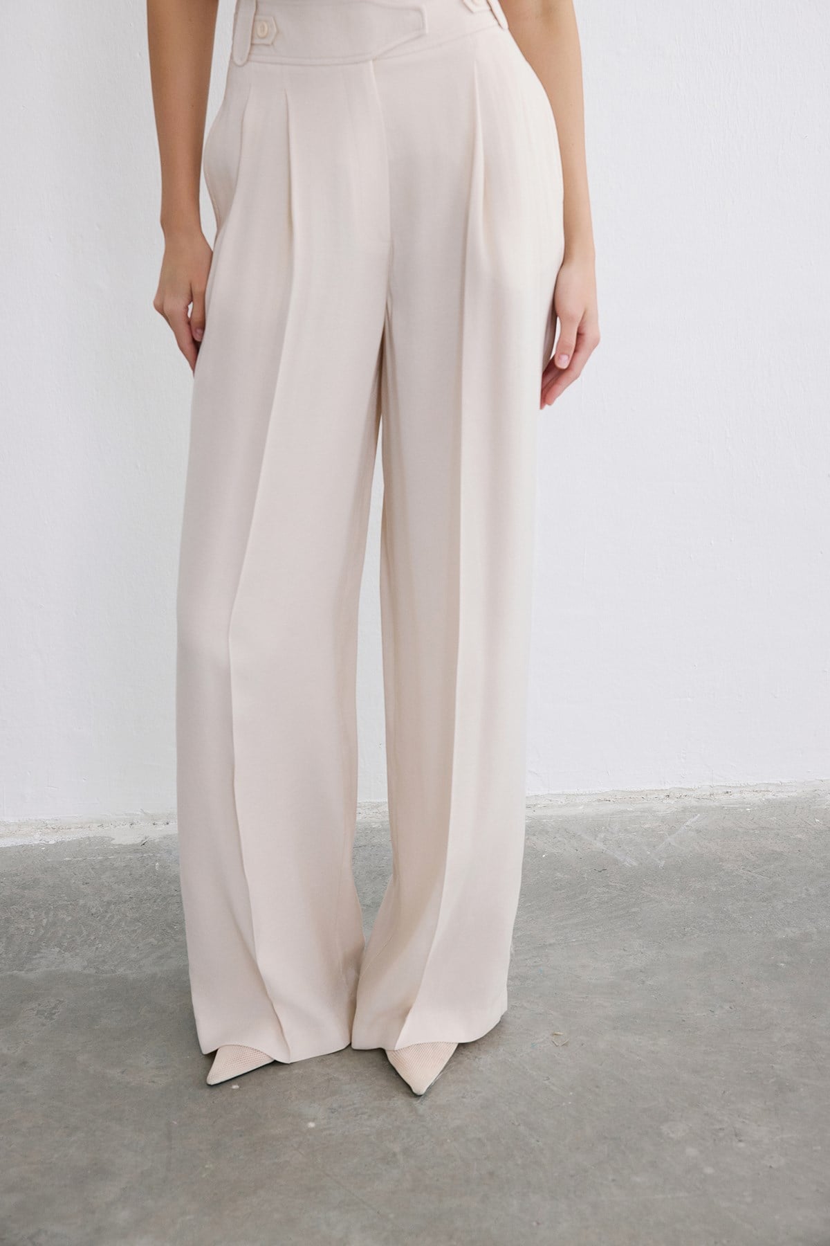 High Waist Wide Leg Pleated Trousers
