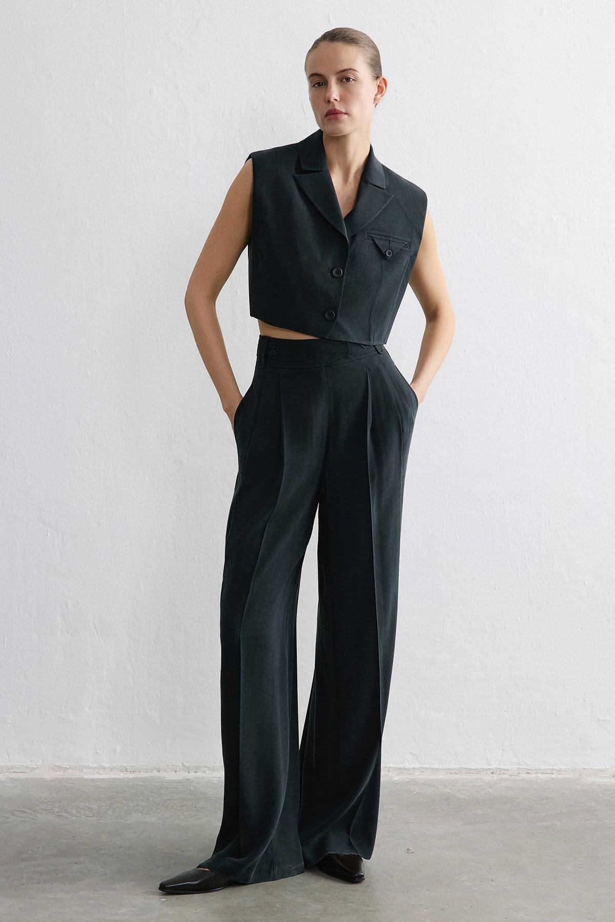 High Waist Wide Leg Pleated Trousers