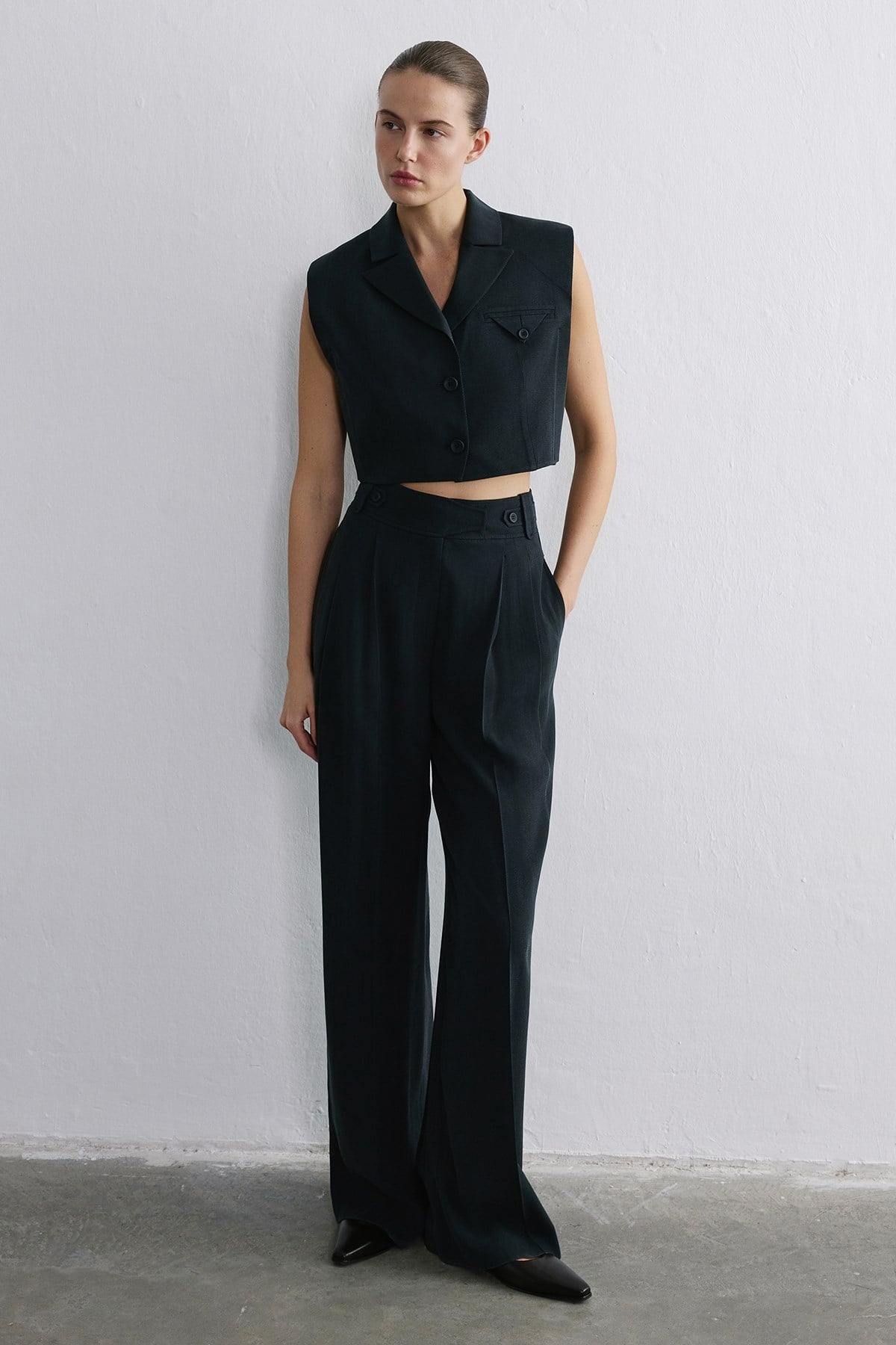 High Waist Wide Leg Pleated Trousers