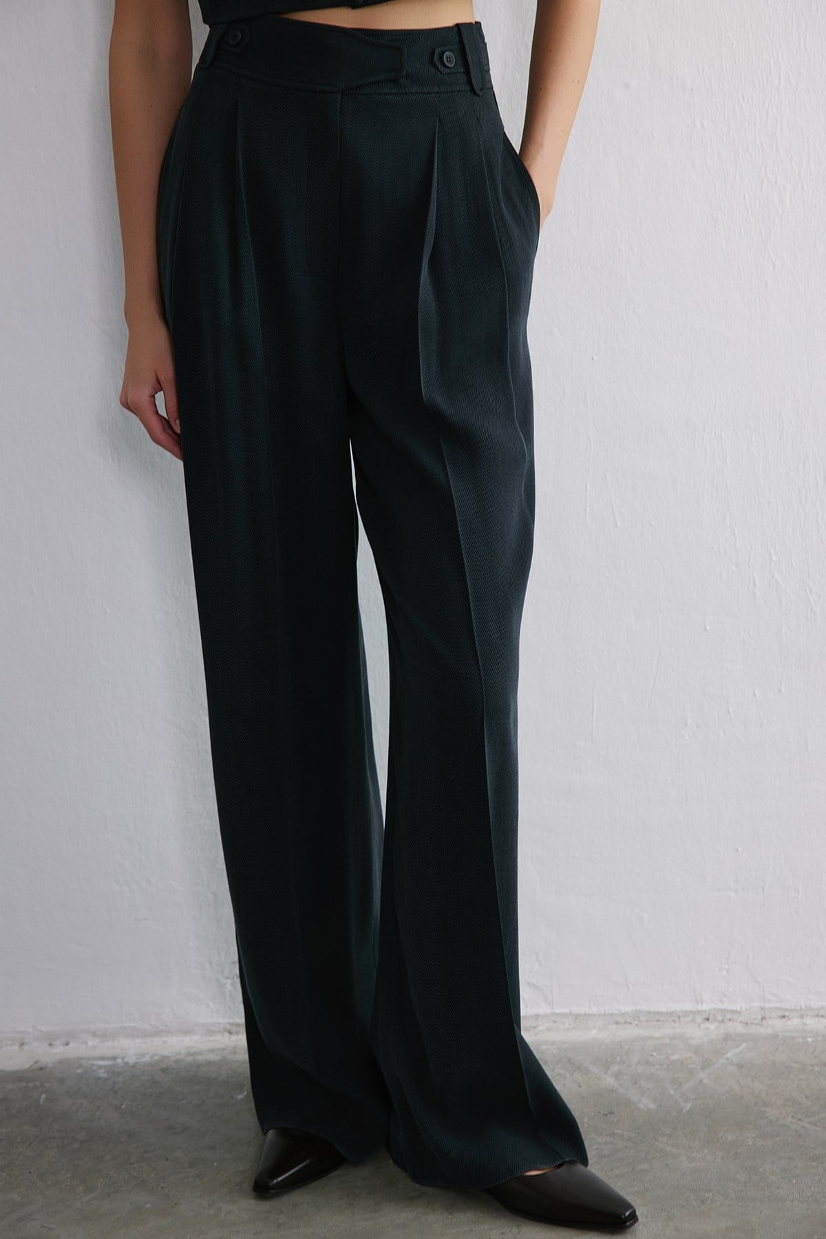 High Waist Wide Leg Pleated Trousers