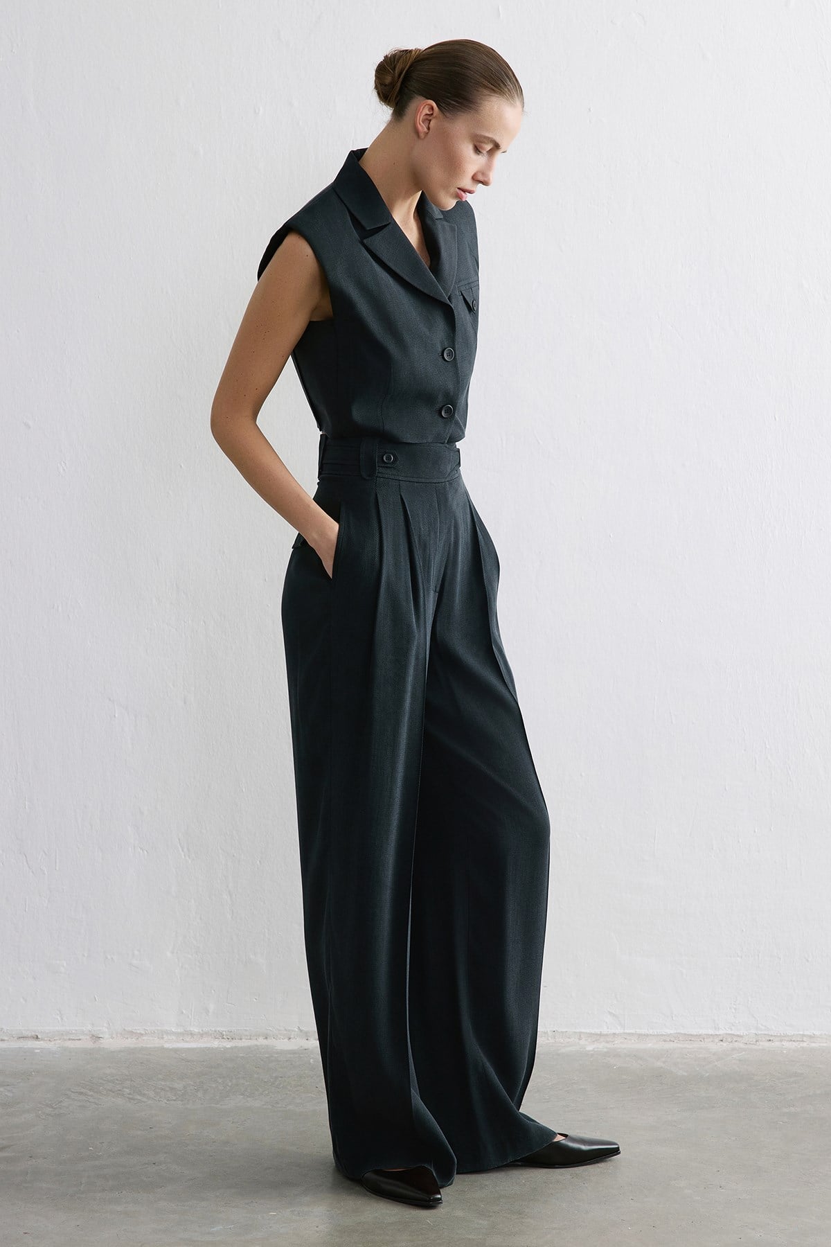 High Waist Wide Leg Pleated Trousers