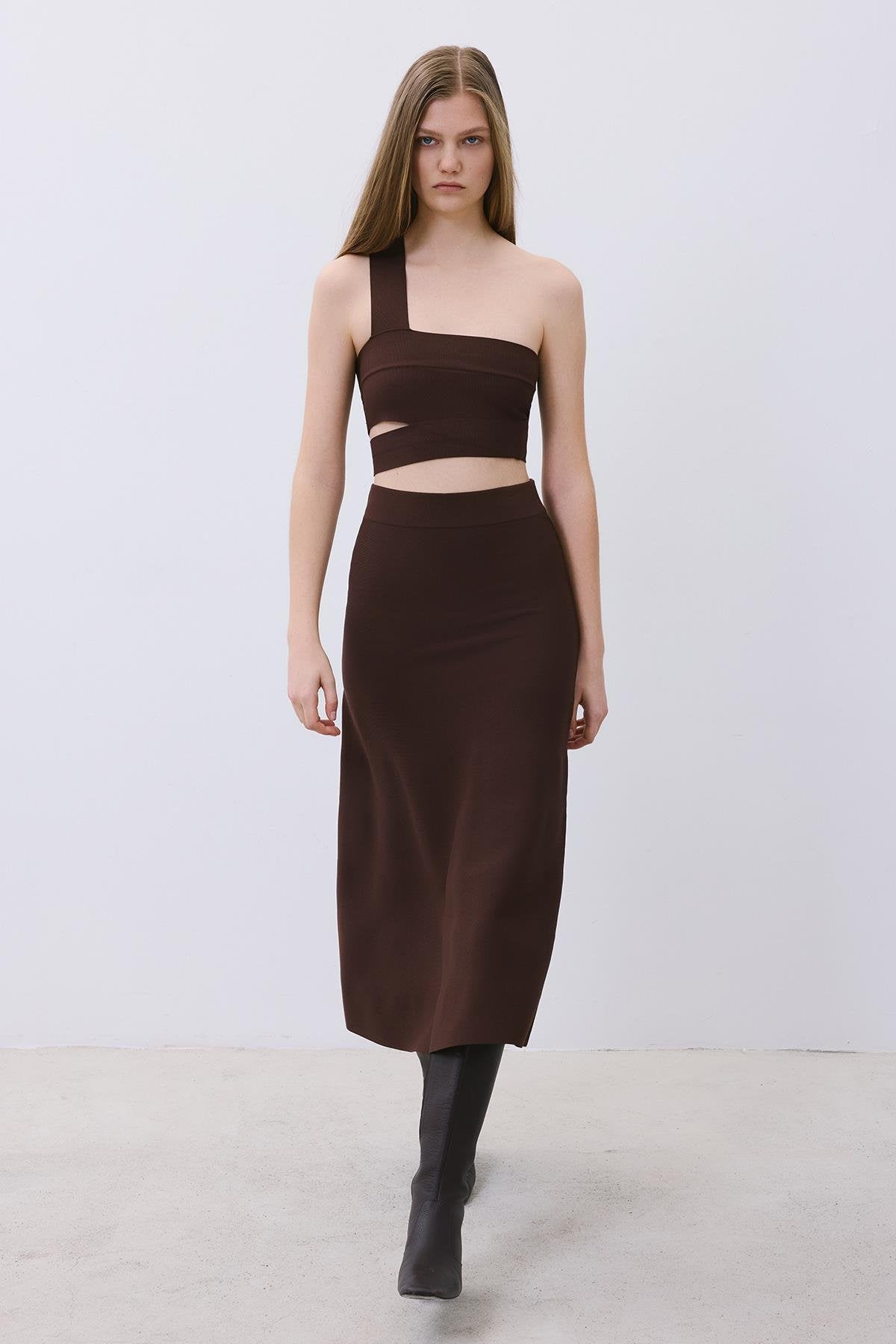 Knit Midi Skirt with Elastic Waist