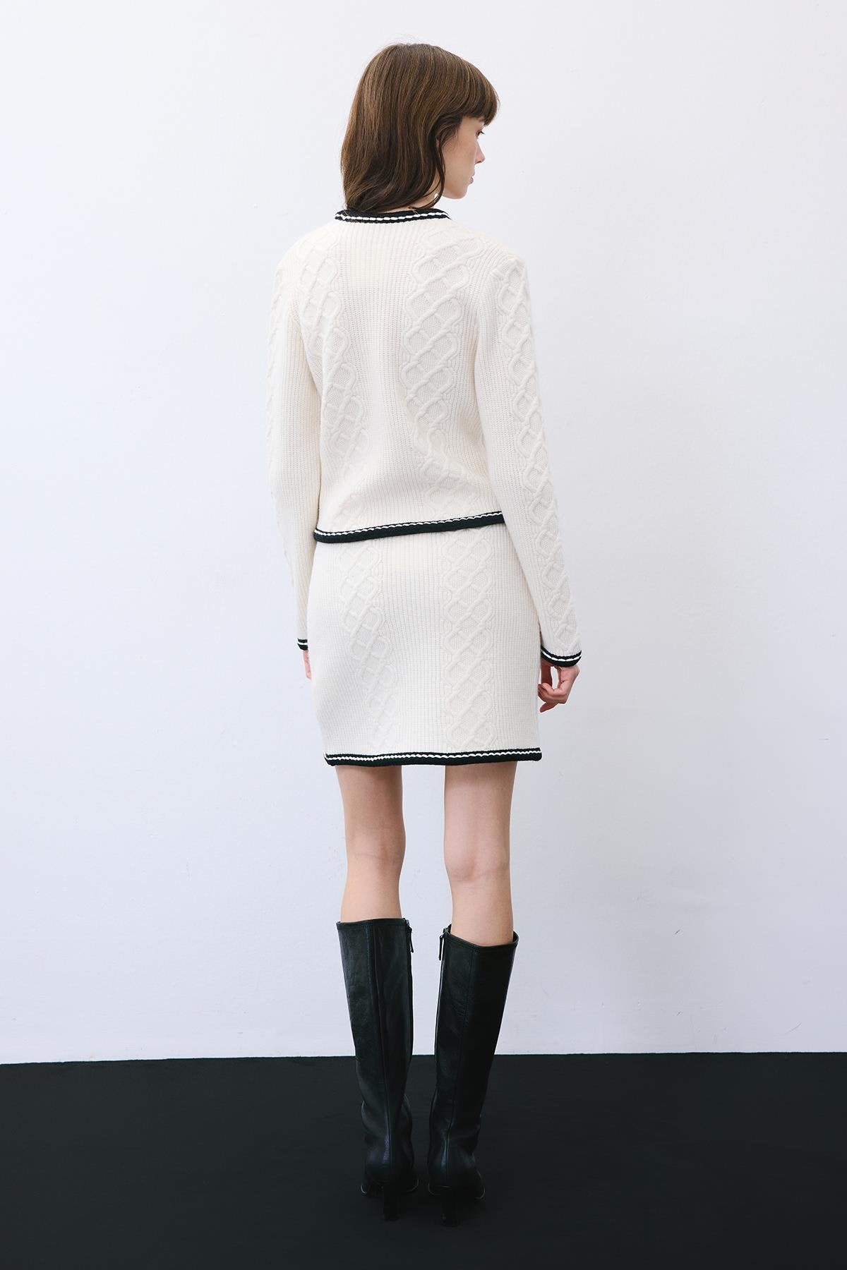 Knit Mini Skirt with Contrast Piping