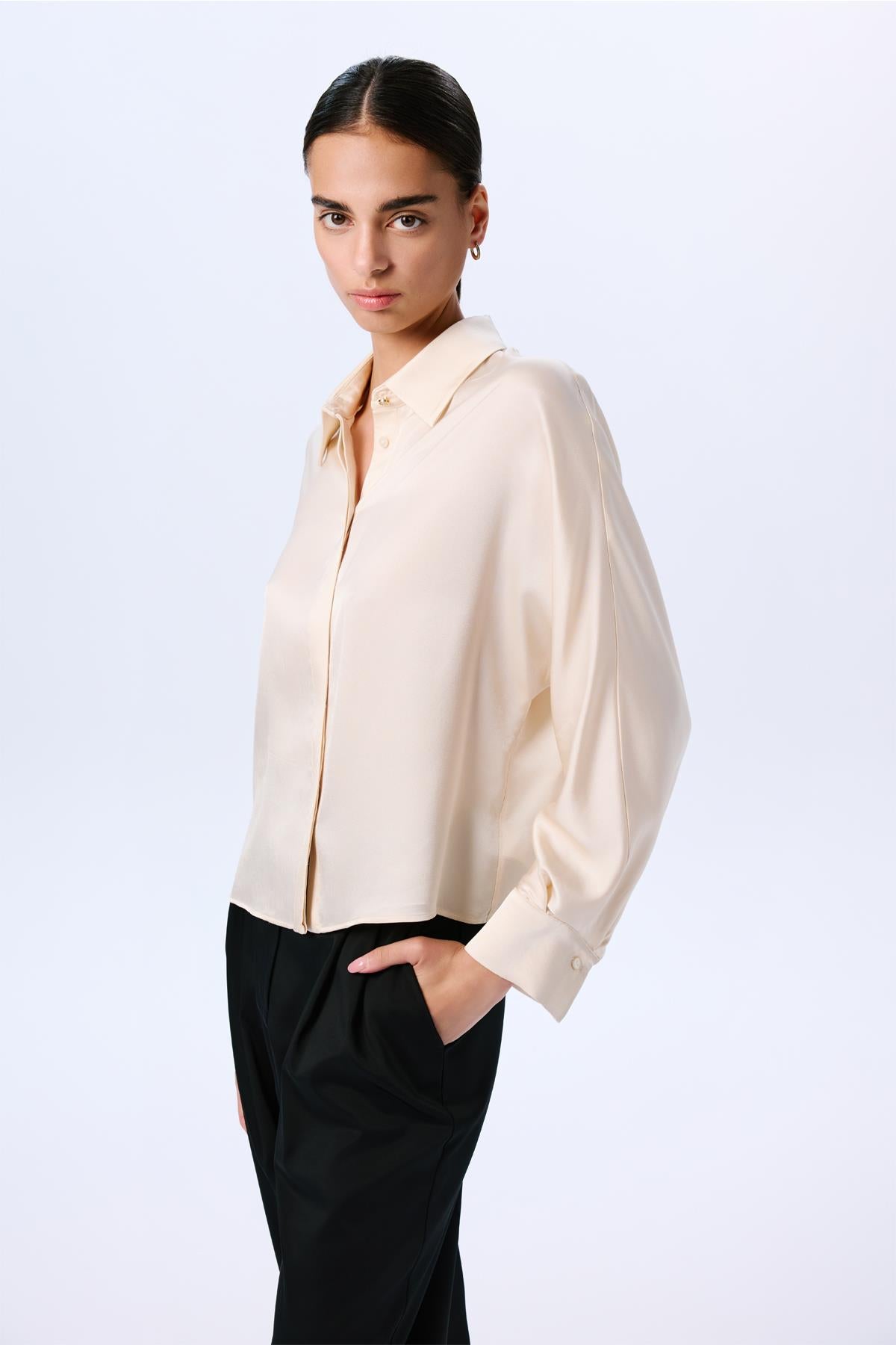Long Sleeve Hidden Buttoned Relaxed Shirt