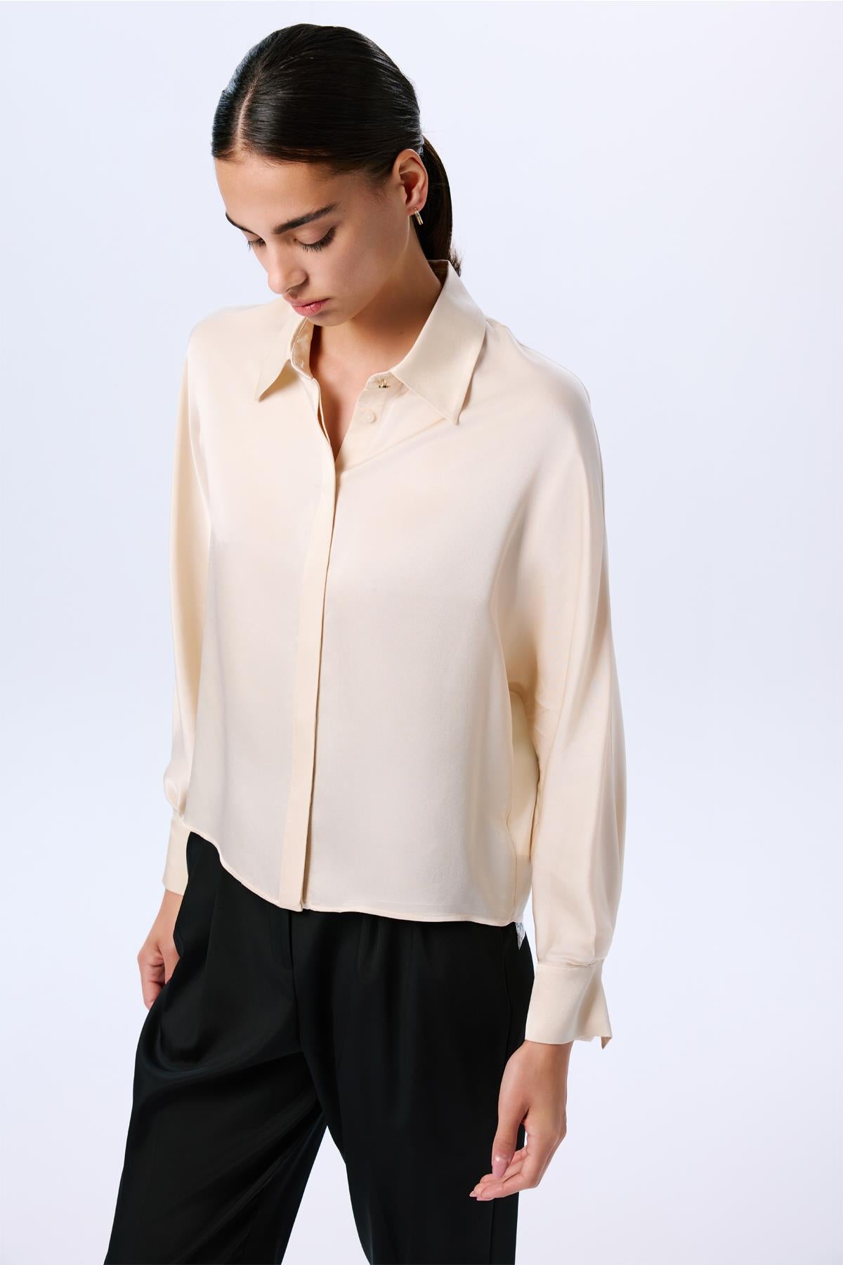 Long Sleeve Hidden Buttoned Relaxed Shirt