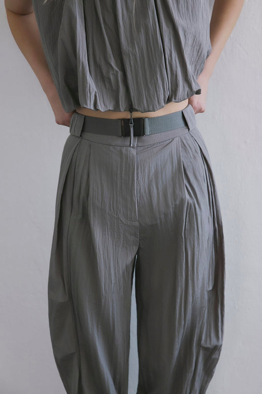 Metal Buckle Pleated Pocket Pants