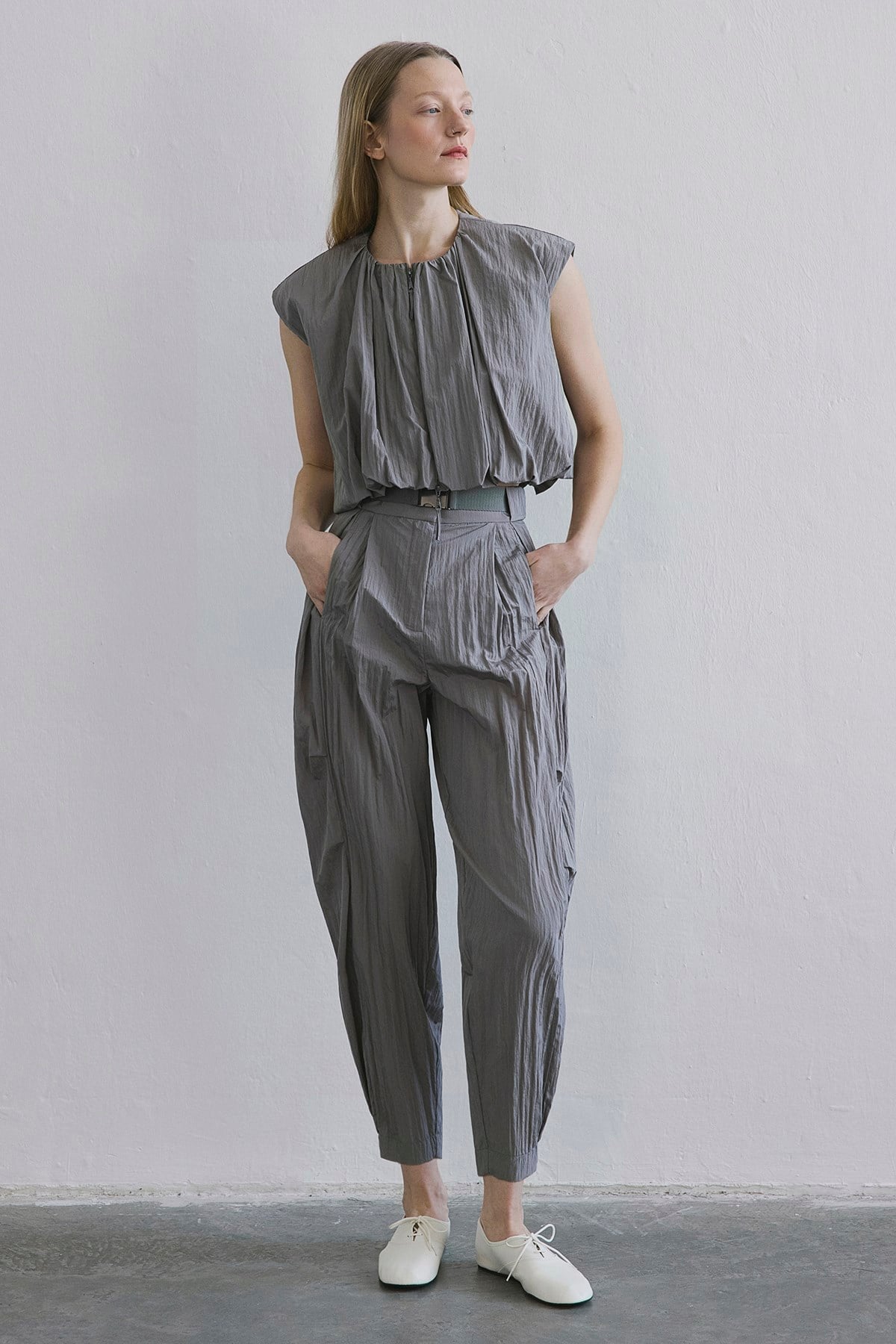 Metal Buckle Pleated Pocket Pants