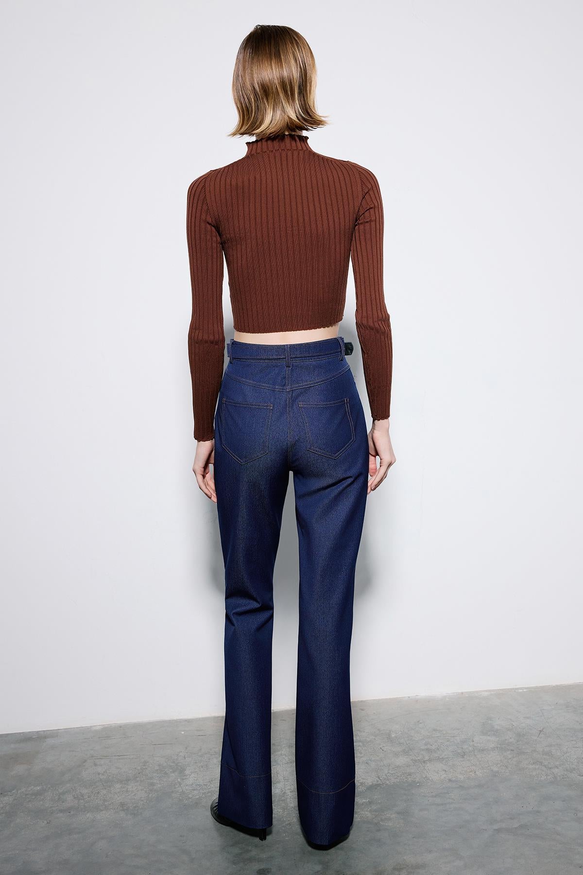 Trousers With Gold Belt