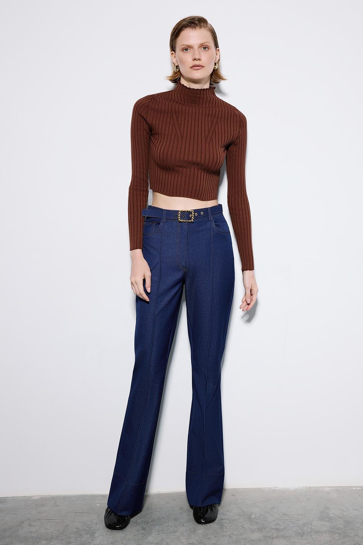 Trousers With Gold Belt