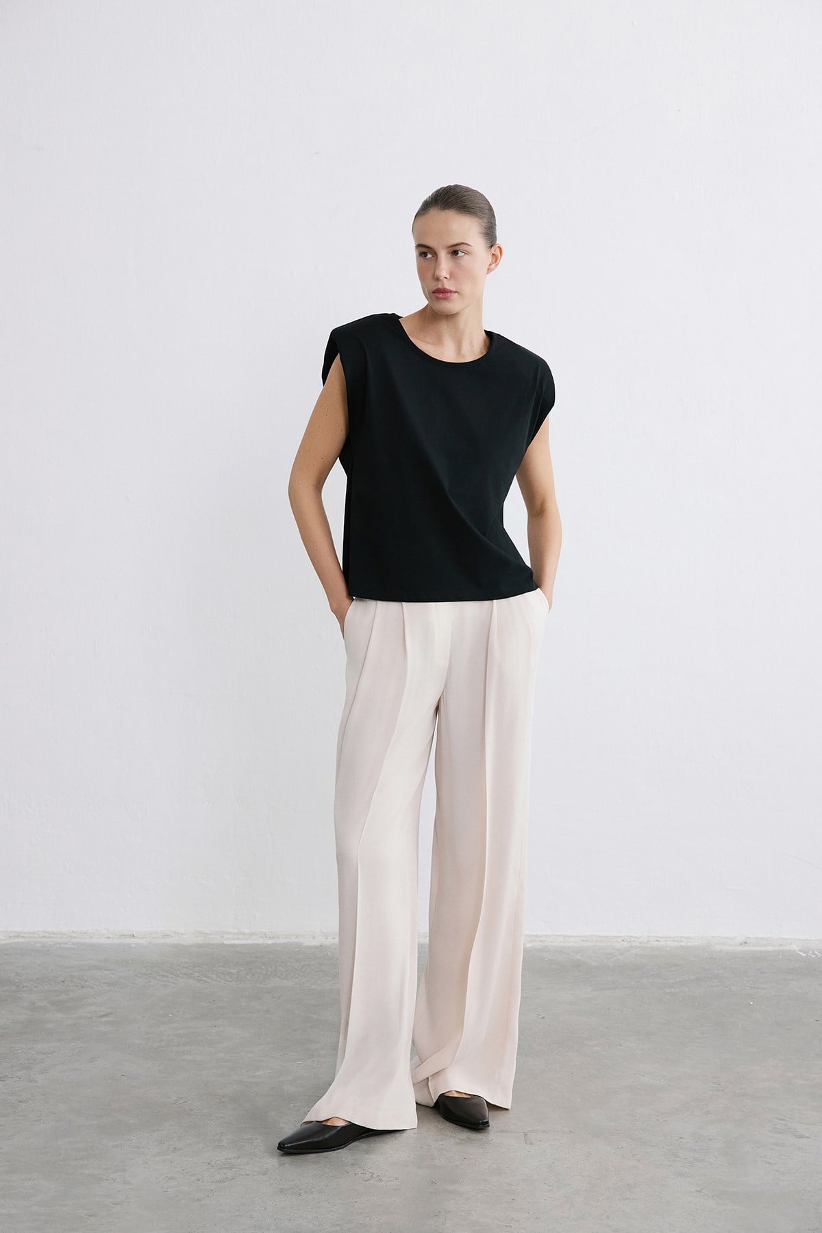 Padded Knit Black White T-shirt