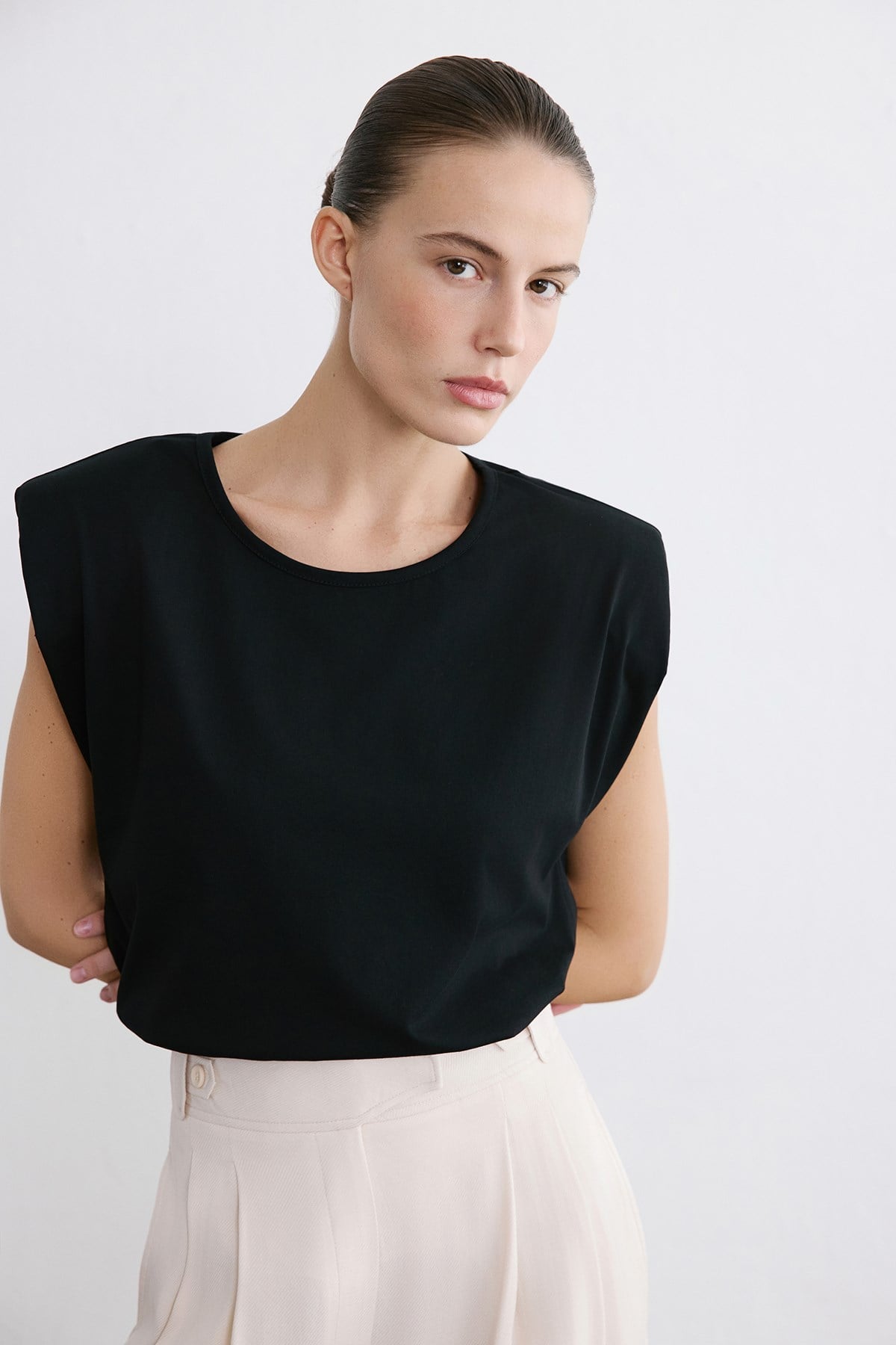 Padded Knit Black White T-shirt