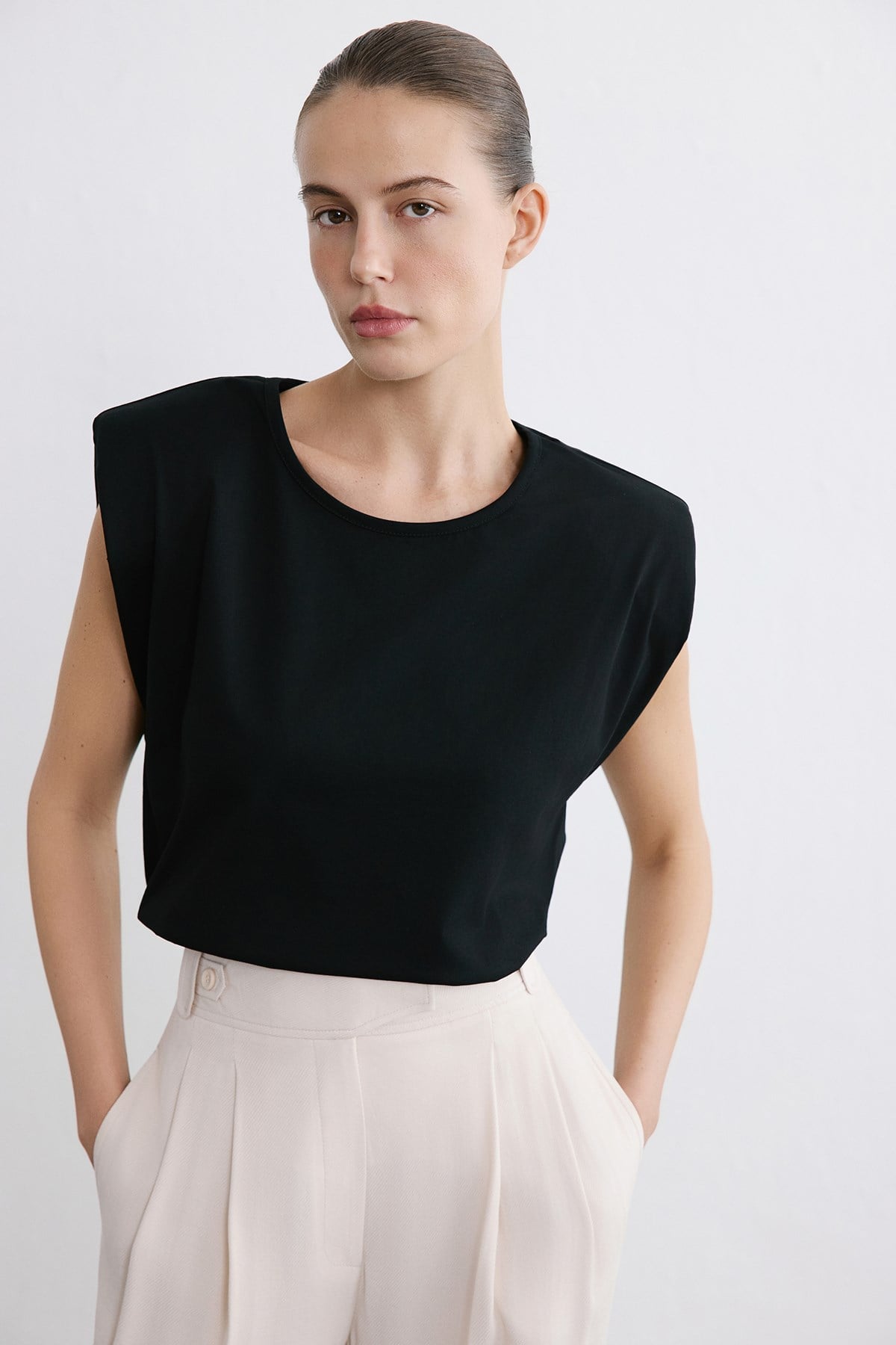 Padded Knit Black White T-shirt