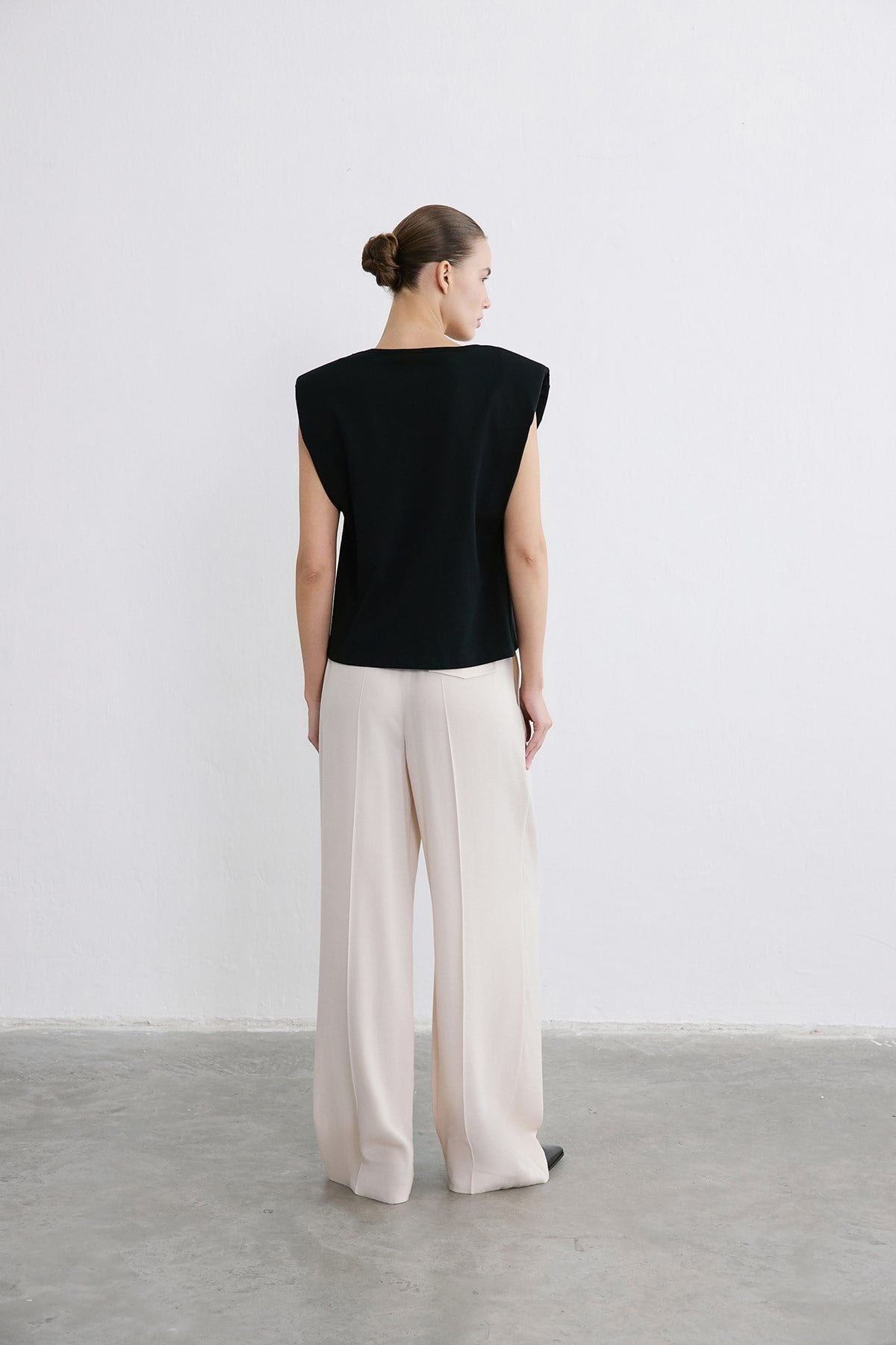 Padded Knit Black White T-shirt
