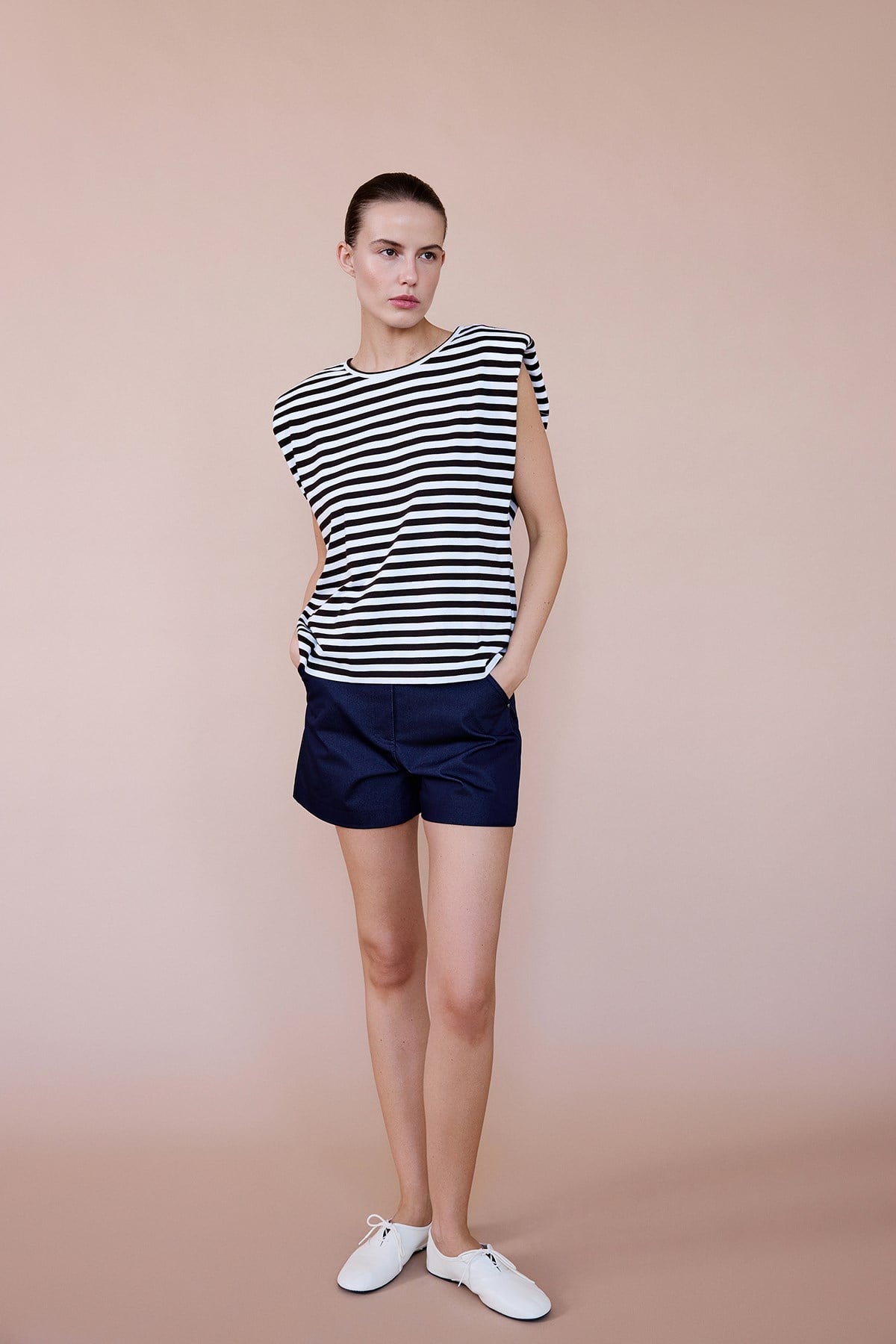 Padded Knit Black White T-shirt
