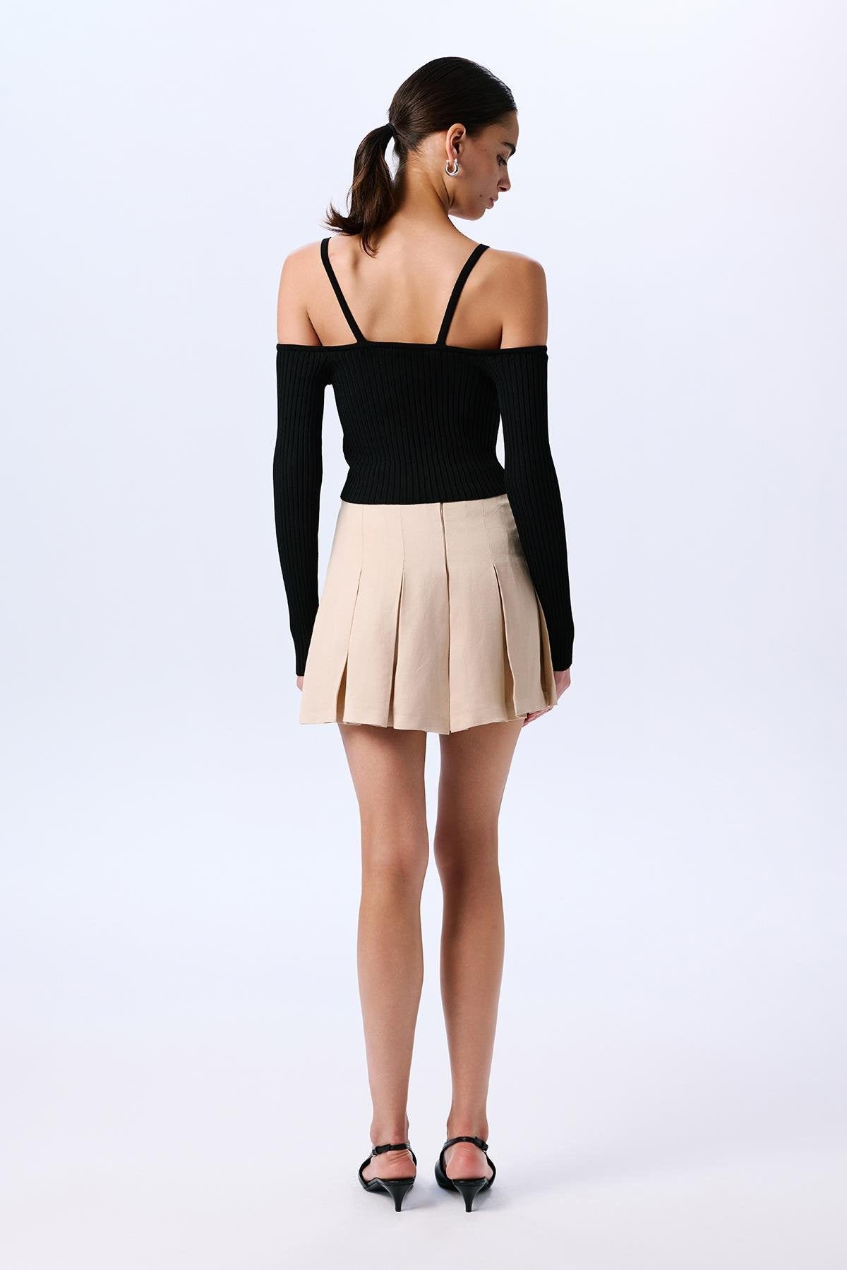 Shoulder Cutout Crop Blouse