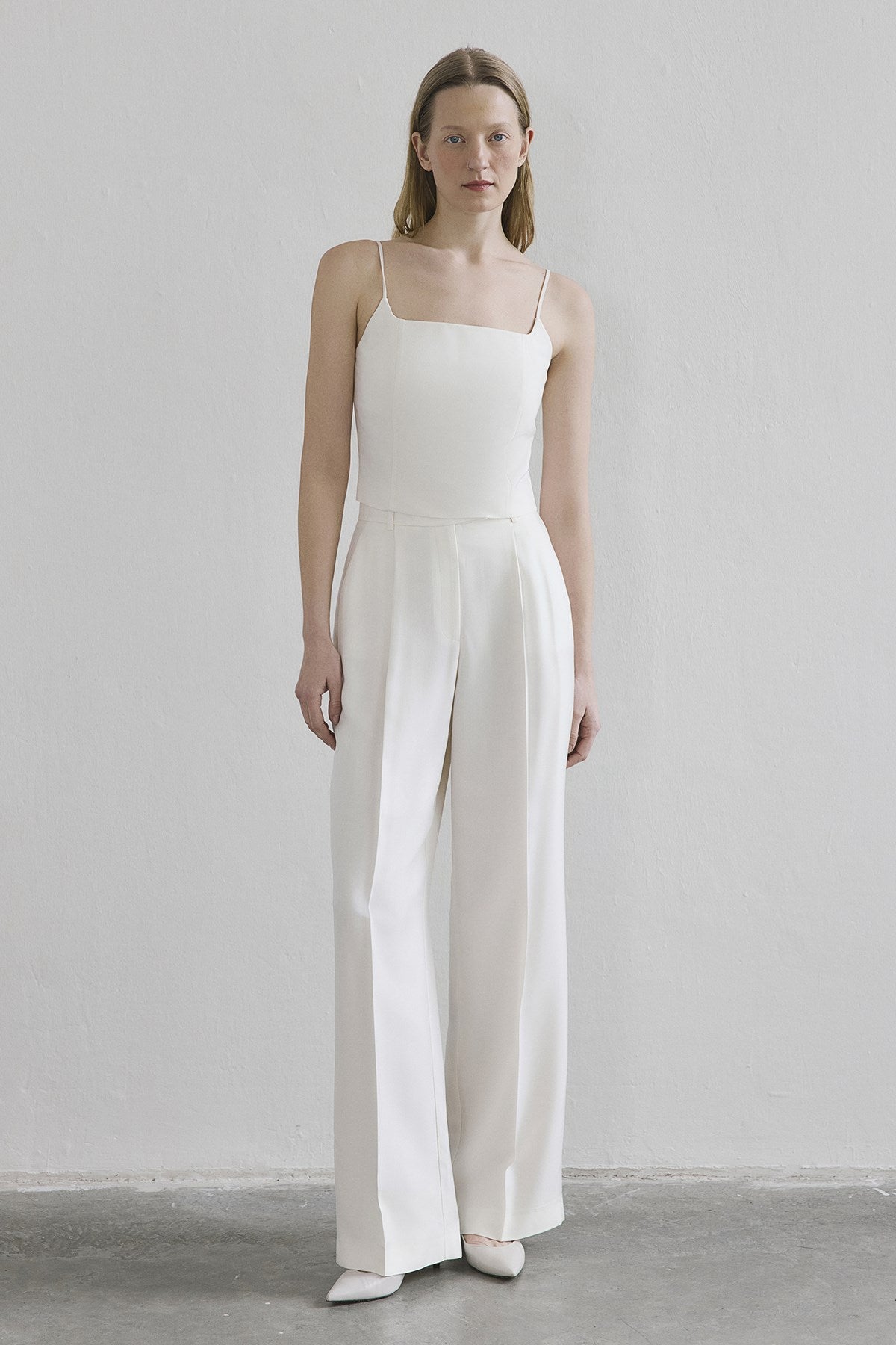 Sleeveless Back Zipper Blouse