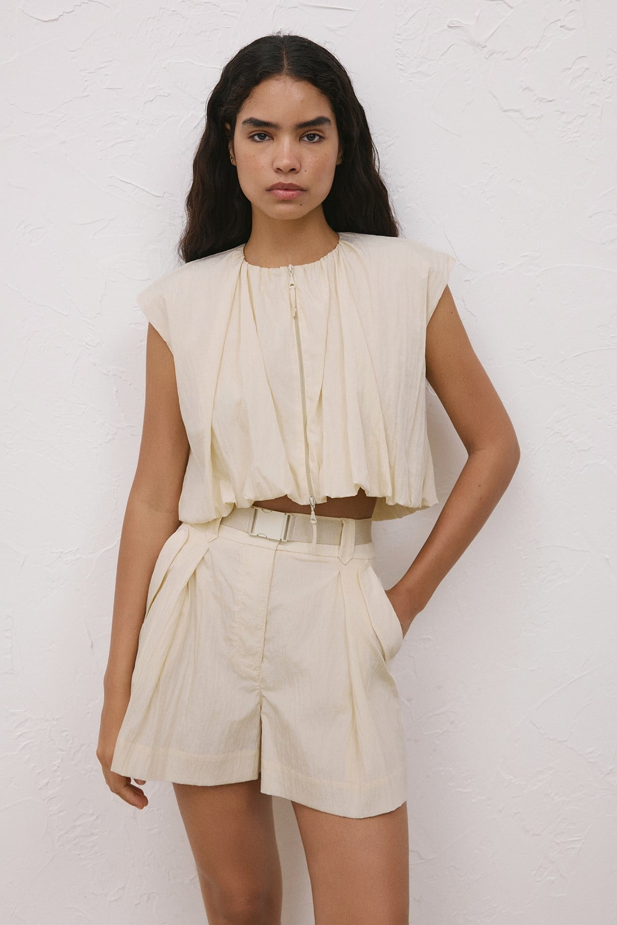 Ecru Zippered Short Sleeve Vest