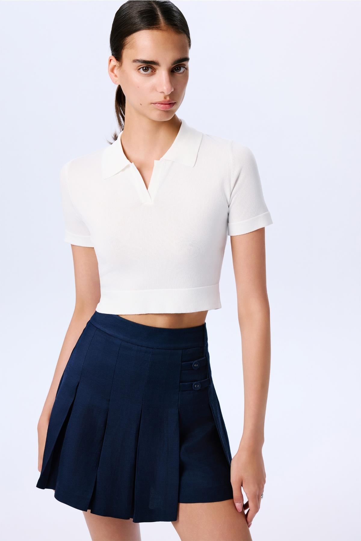 Basic Short Sleeve Crop  Blouse