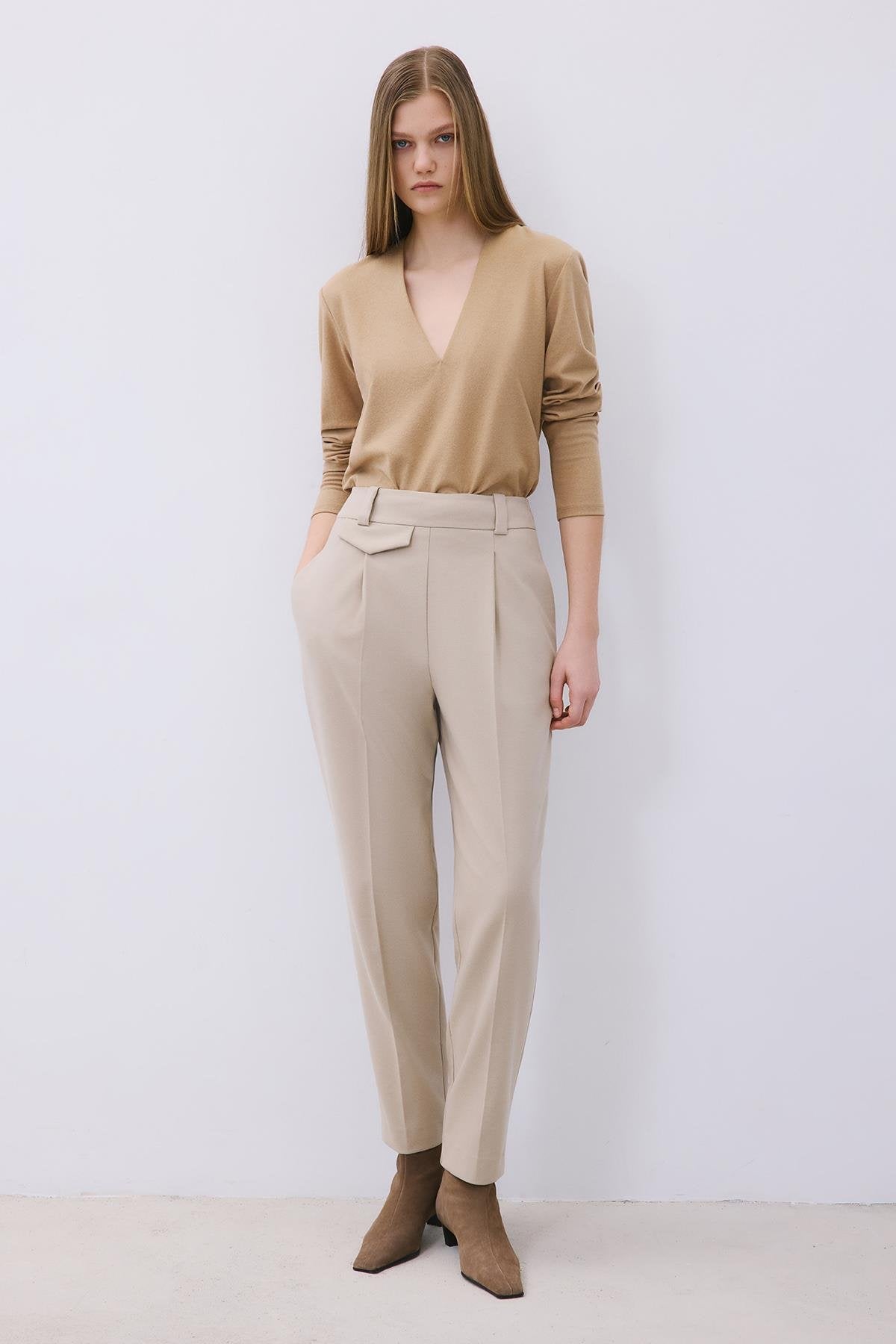Wool-Blend Pleated High Waist Pants