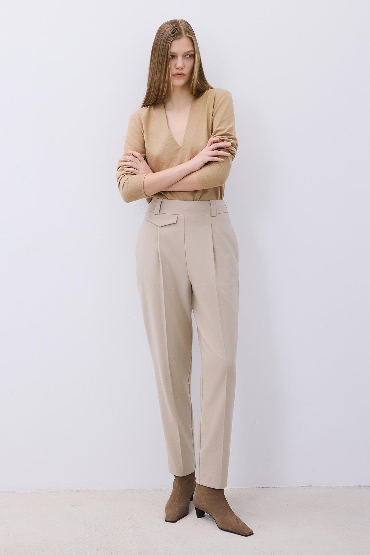 Wool-Blend Pleated High Waist Pants