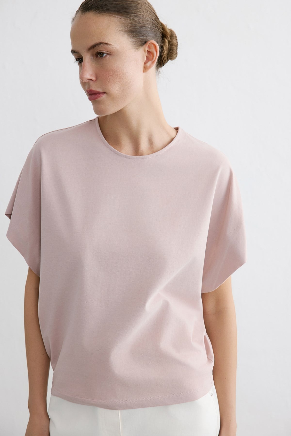 Crew Neck Knit Powder T-shirt