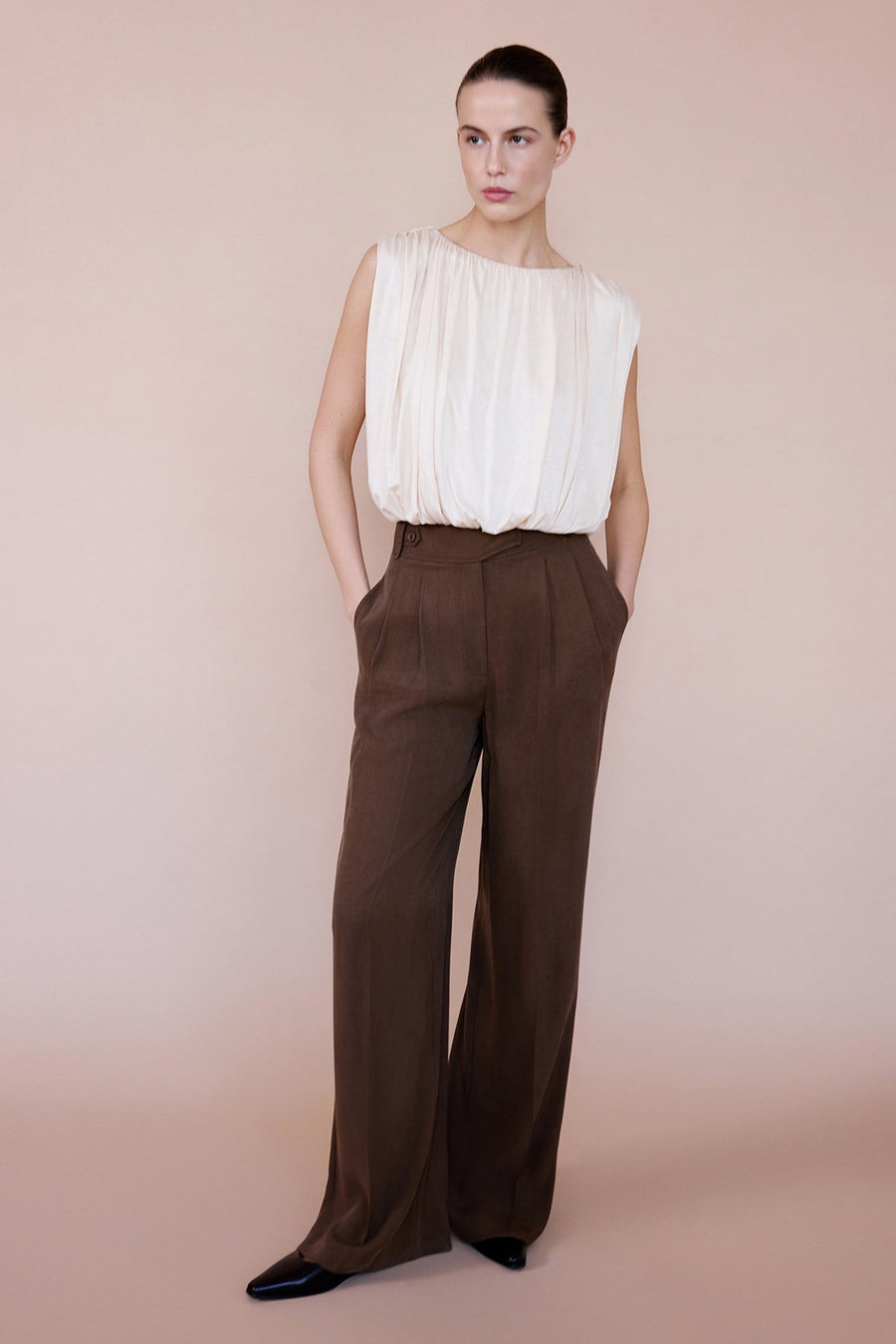 Crew Neck Knitted Tobacco Blouse