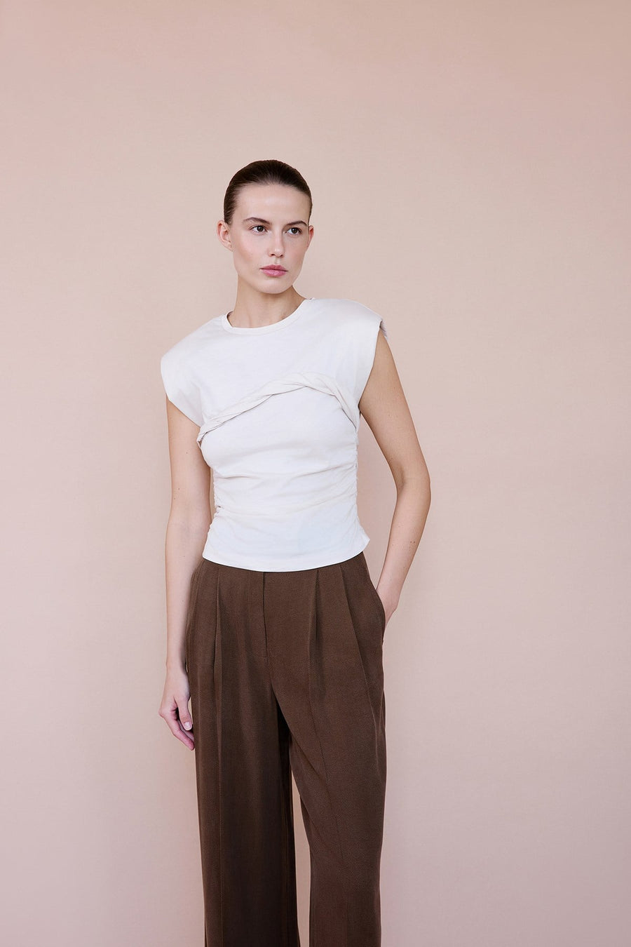 Crew Neck Padded Knit  T-shirt
