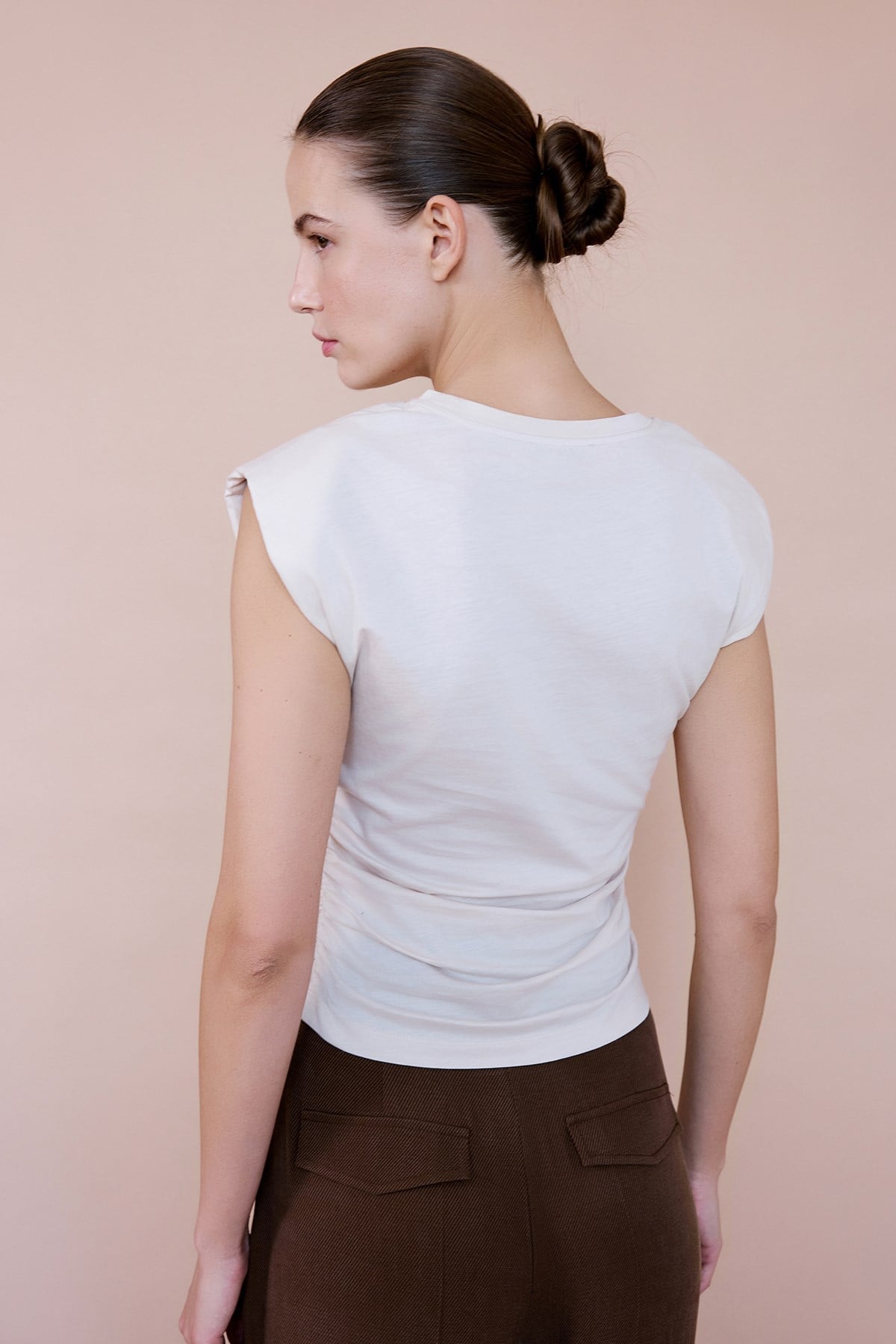 Crew Neck Padded Knit  T-shirt