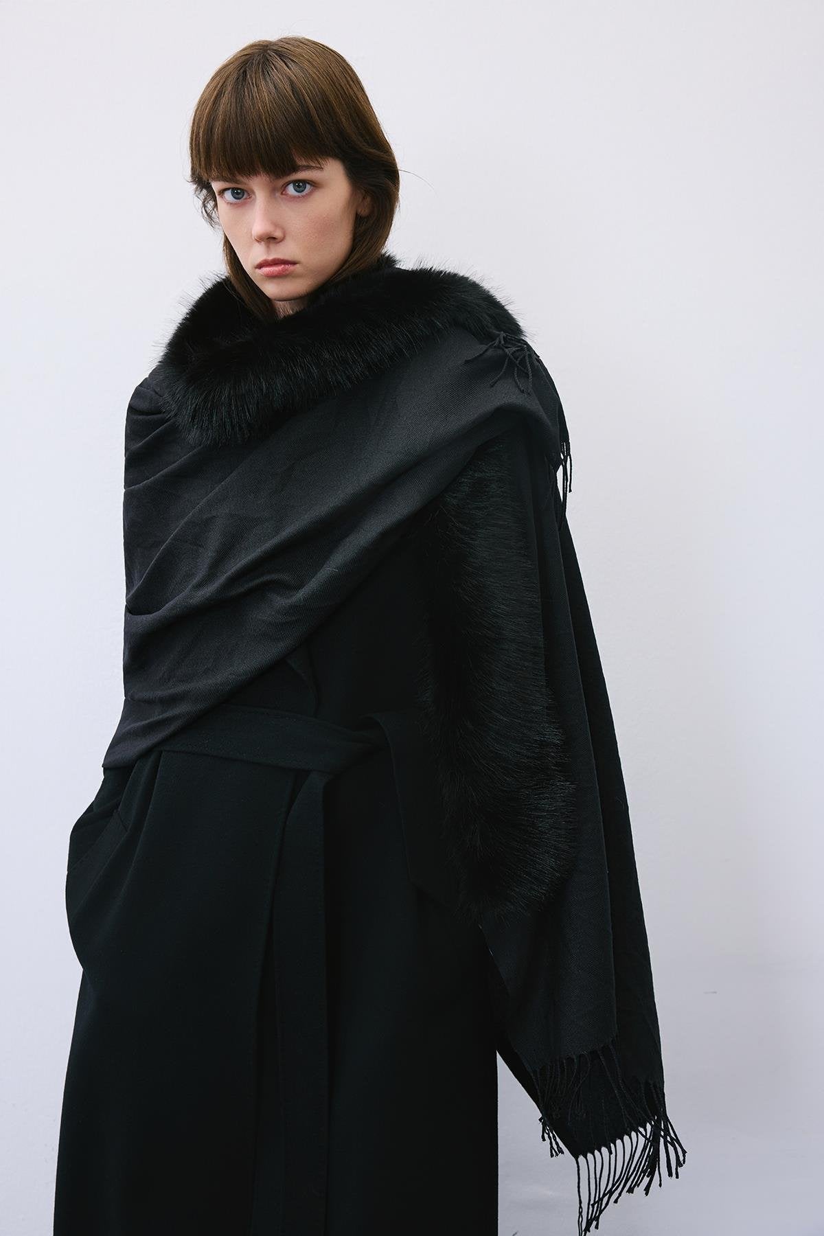 Faux Fur Detailed Fringed  Shawl