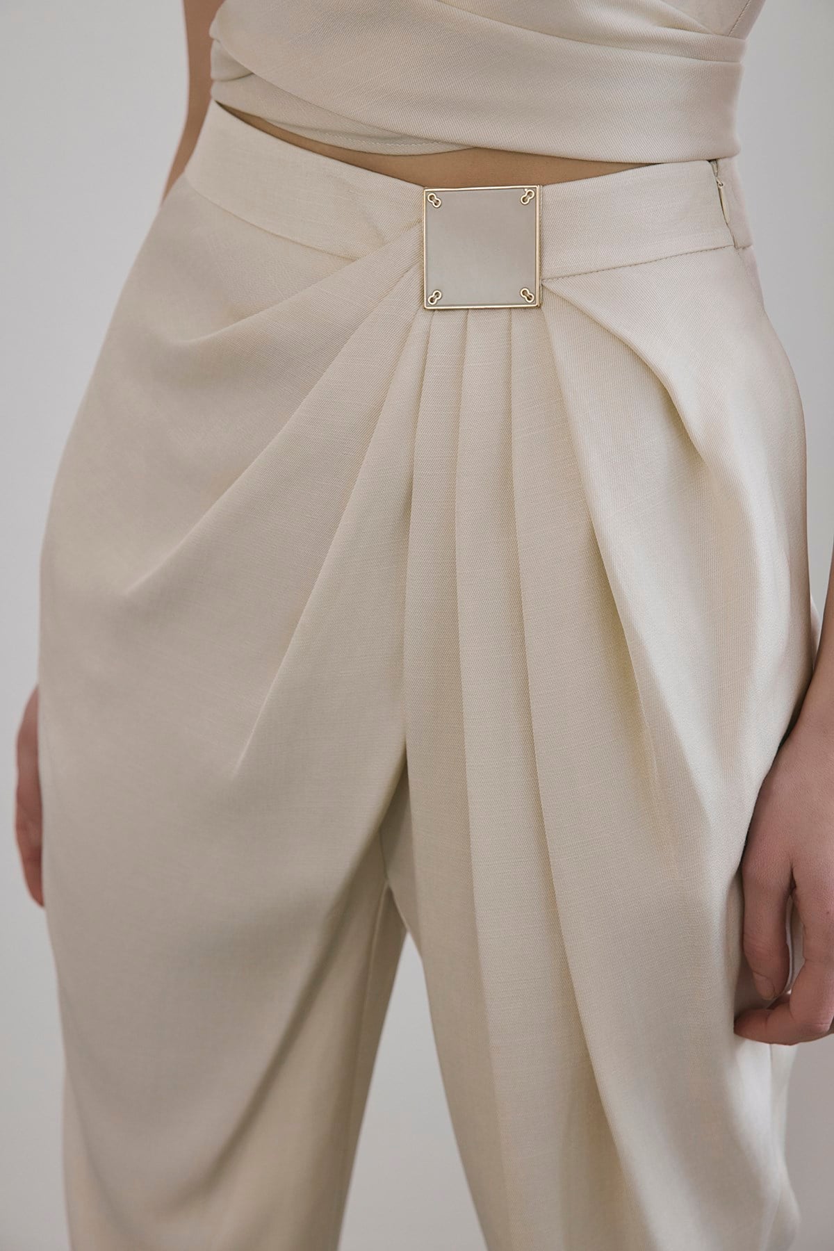 Front Pleated Linen Blend  Trousers