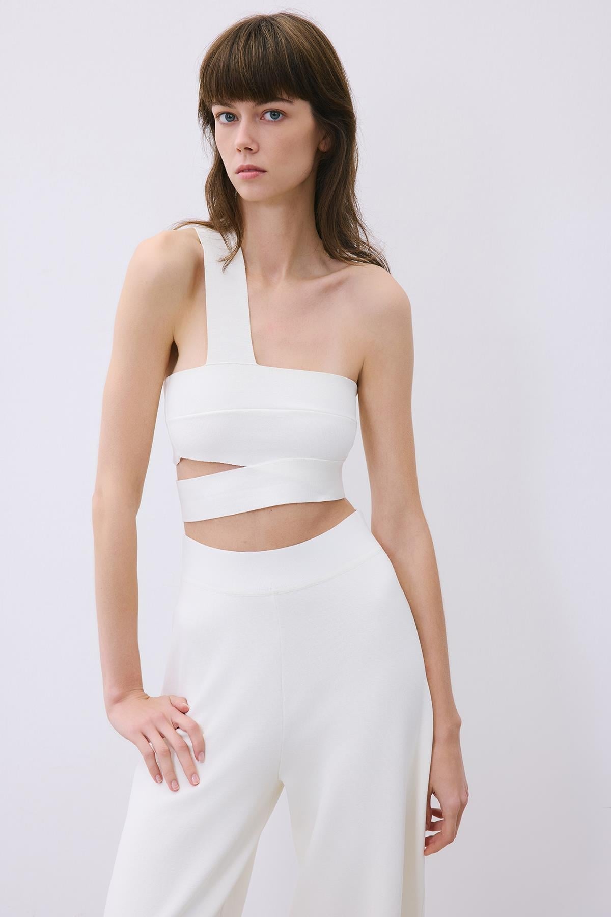 Knit One-Shoulder Bandeau Top