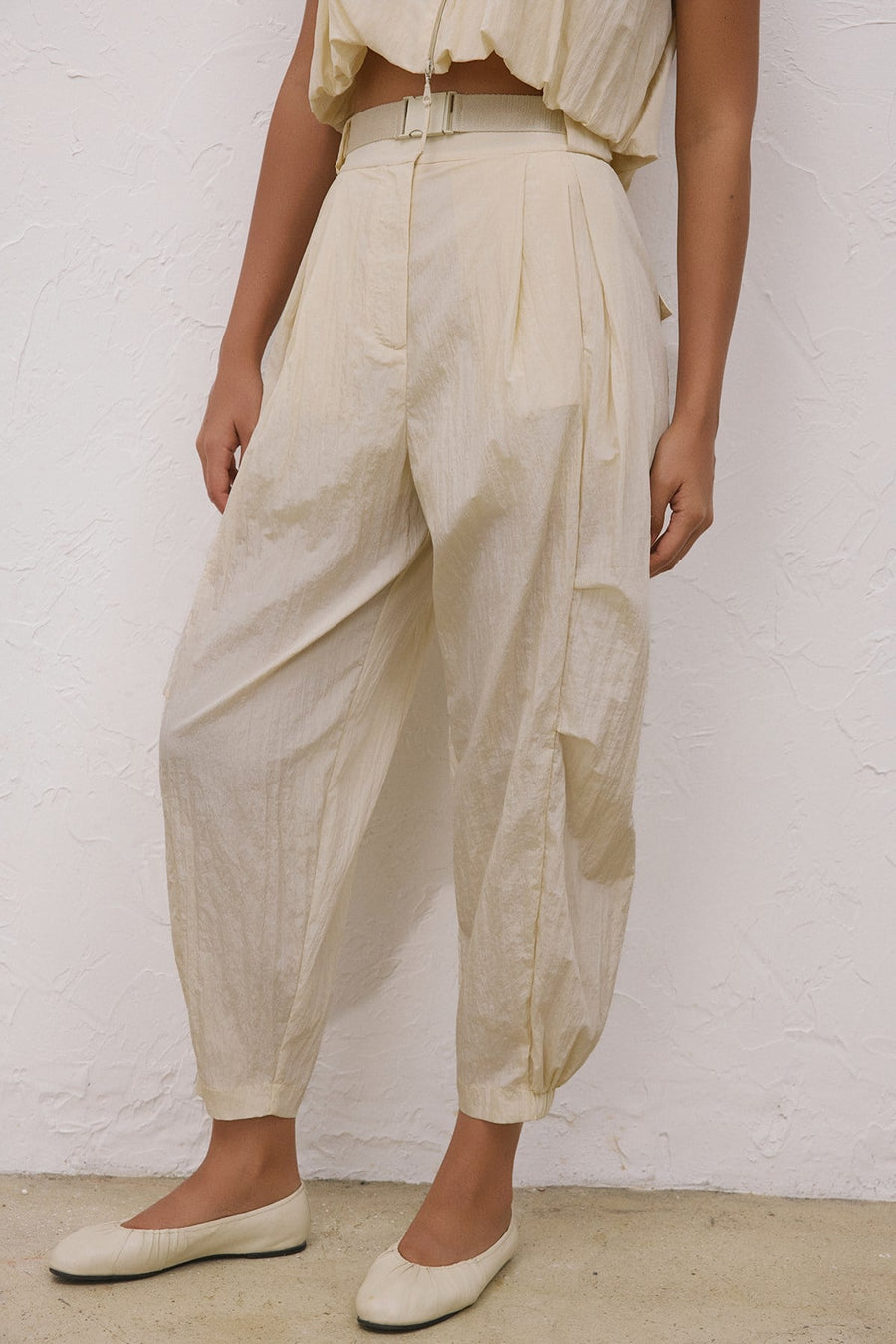 Metal Buckle Pleated Pocket  Pants