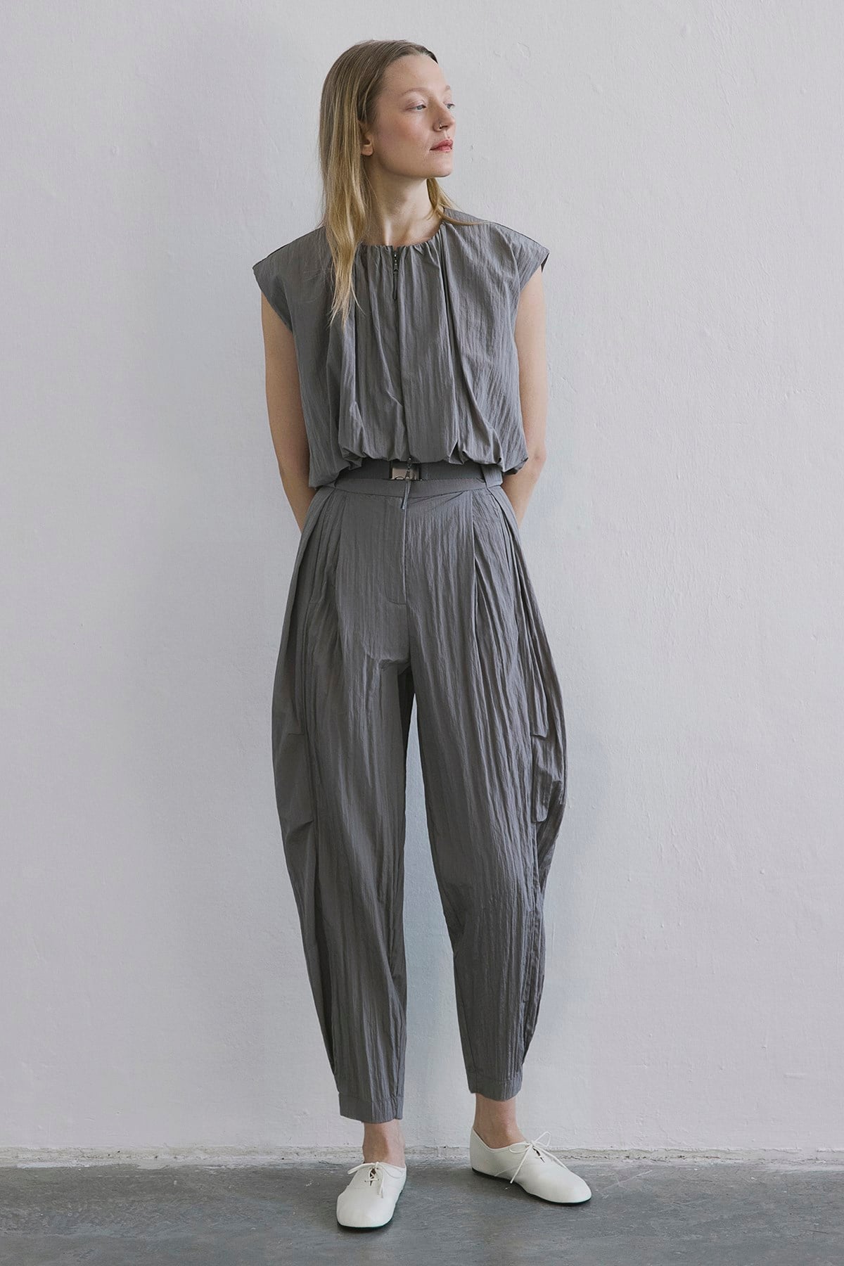 Metal Buckle Pleated Pocket  Pants