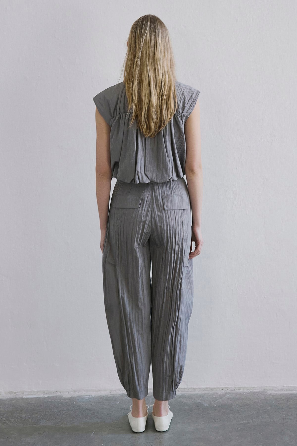 Metal Buckle Pleated Pocket  Pants