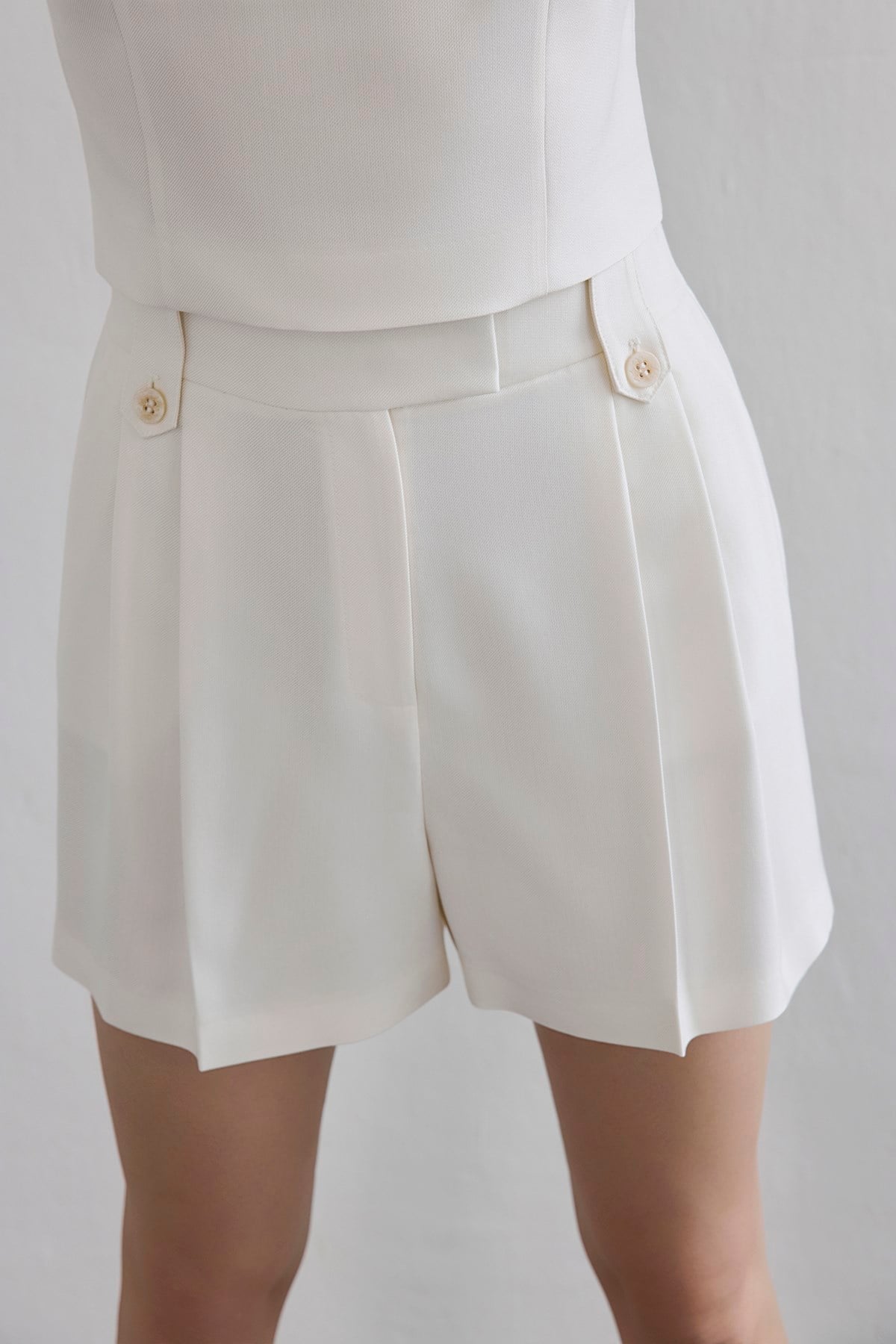 Pleated Side Pocket  Shorts