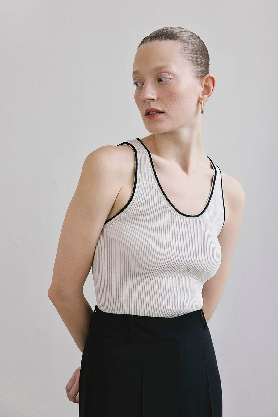 Ribbed V-Neck Knit  Tank Top
