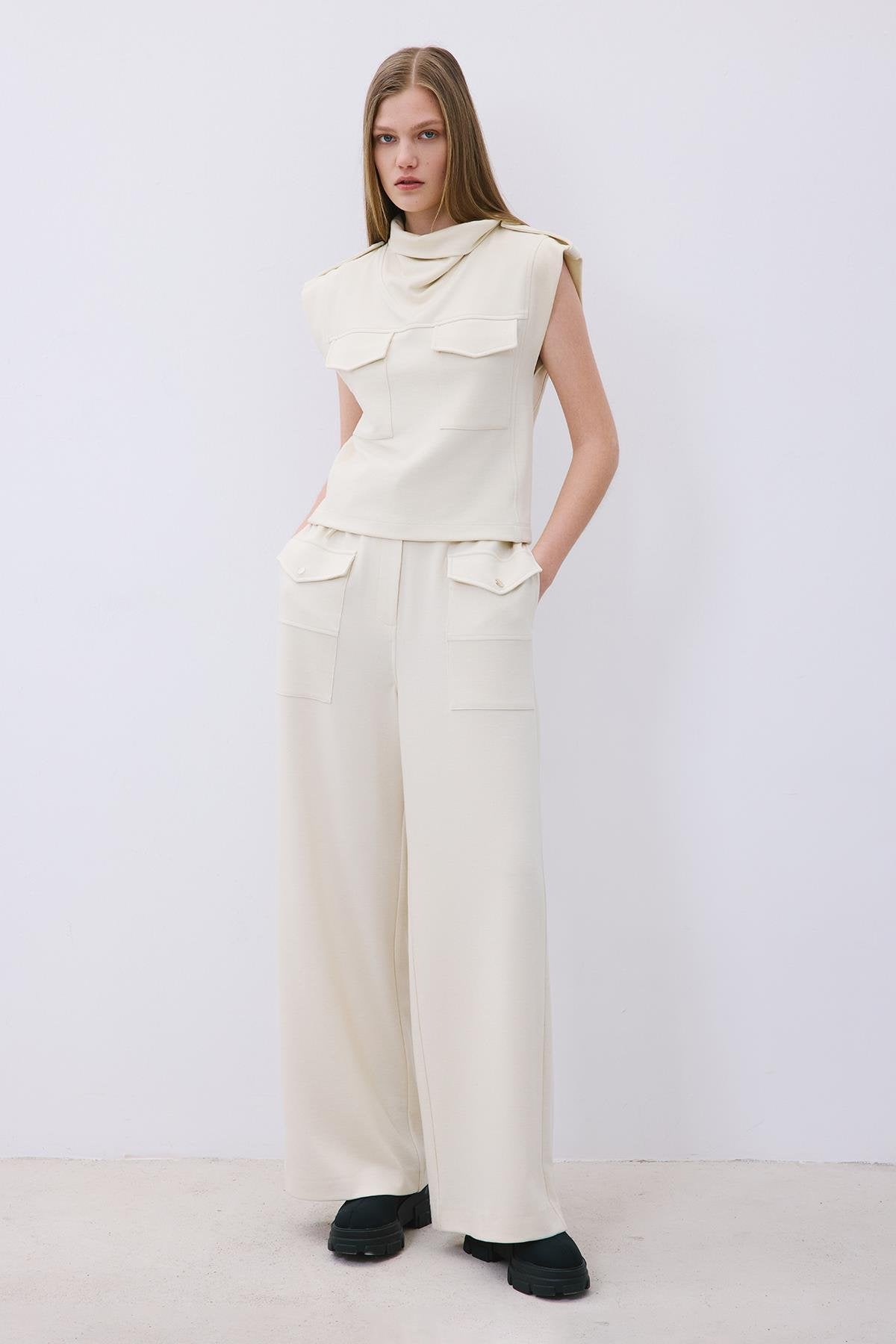 Wool Knit Blouse with Stitch Detail